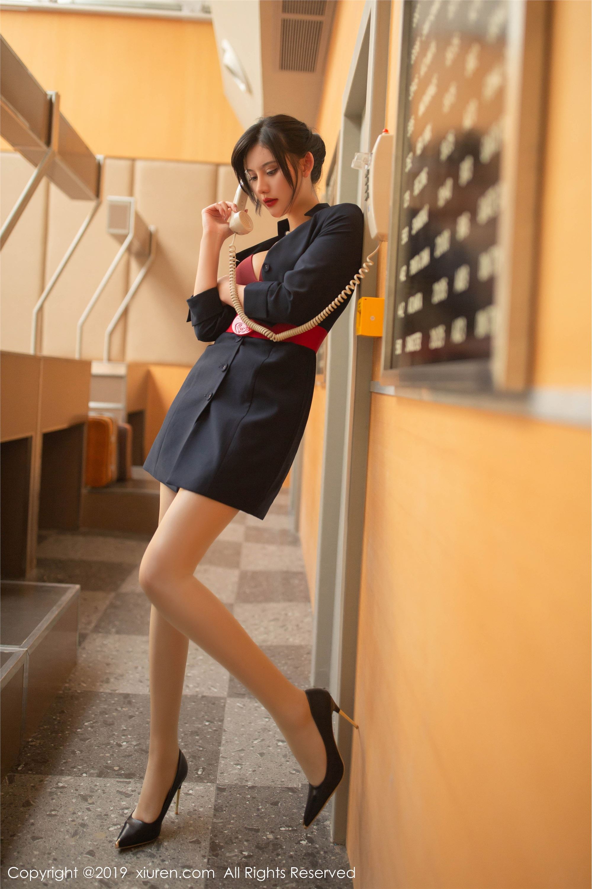 XIUREN秀人网期2019.12.25期No.1881期就是阿朱啊-秀人网