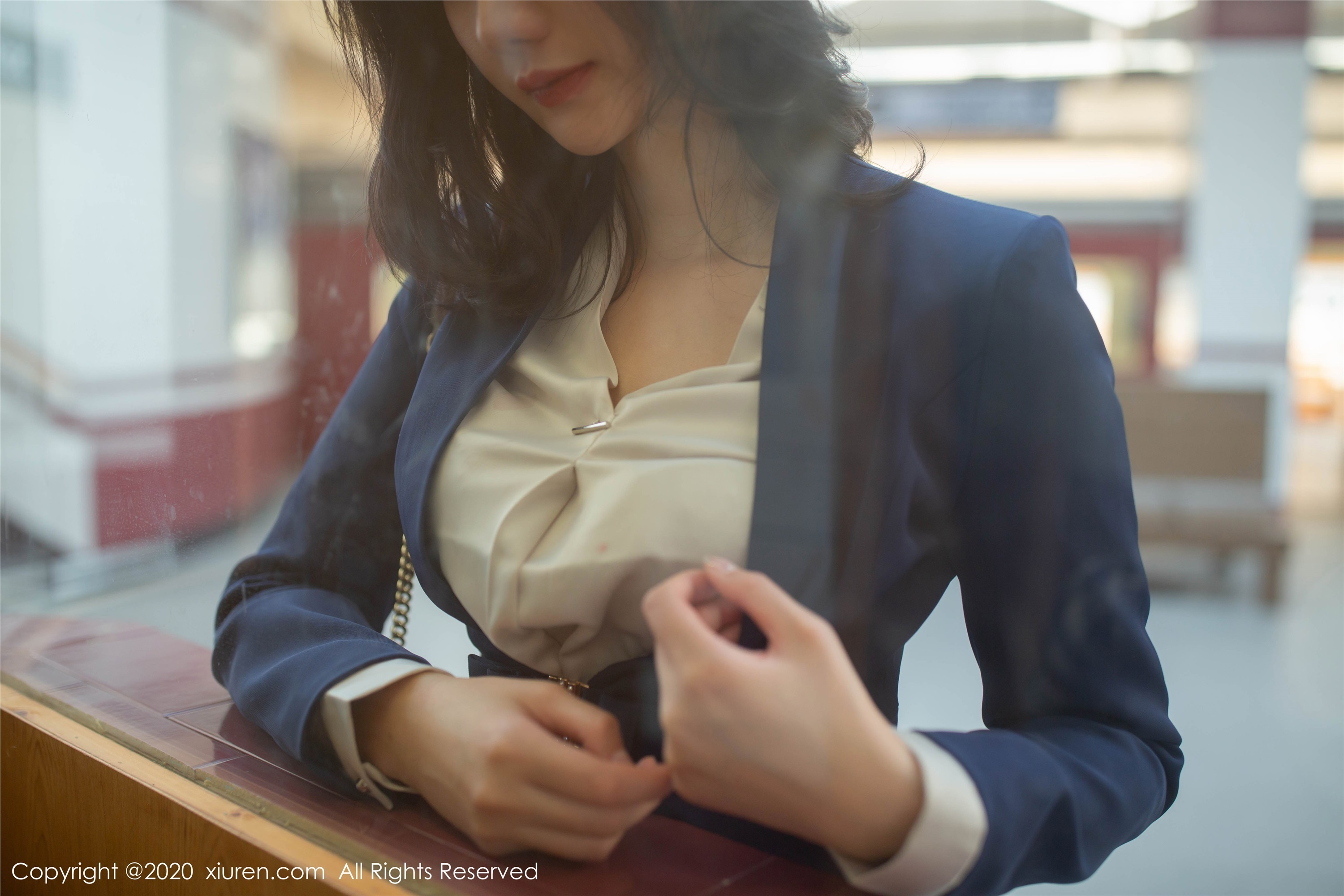 图片[5]-XIUREN秀人网期2020.01.22期No.1965期就是阿朱啊-秀人网