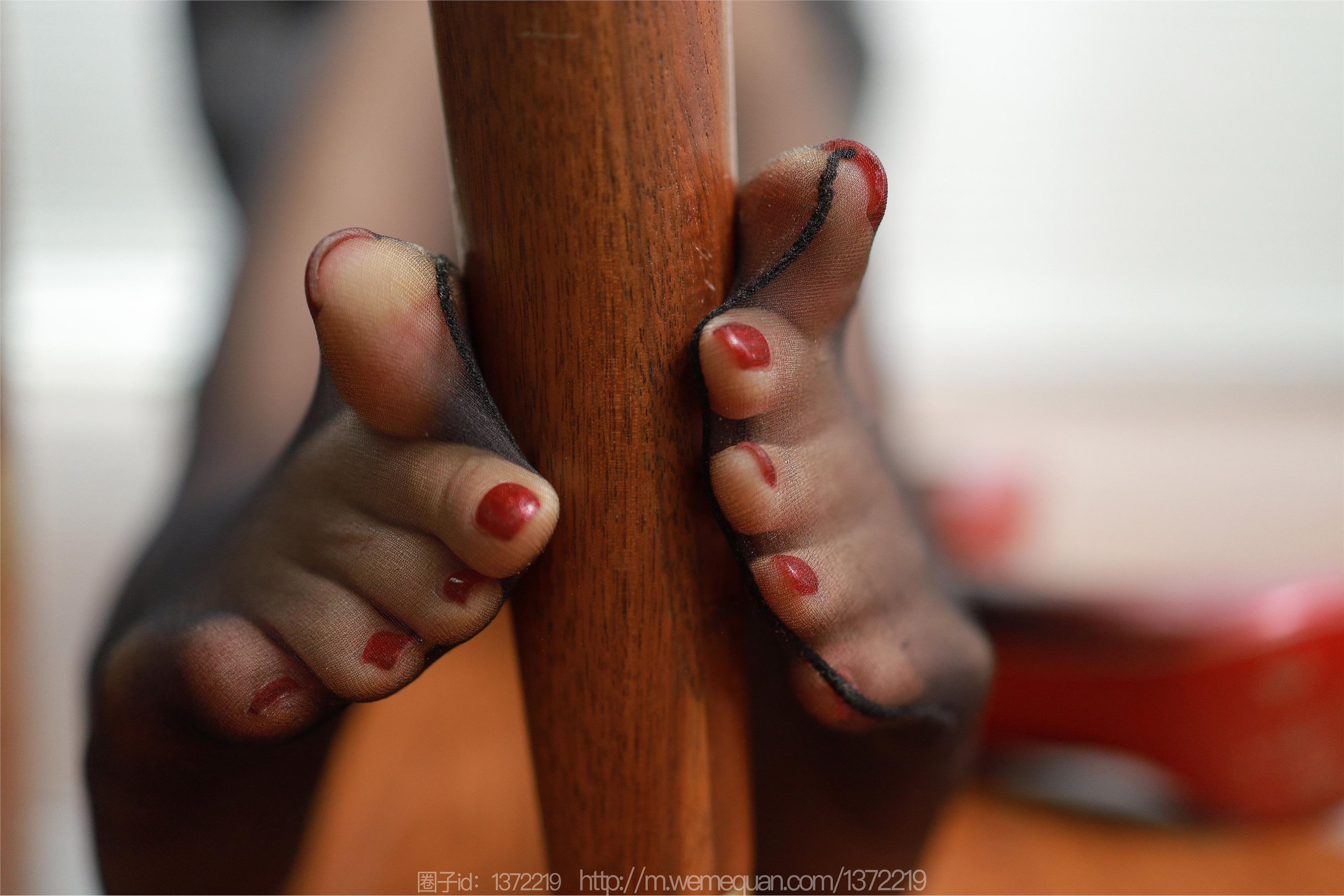 图片[42]-IESS异思趣向期期2023.02.15期丝享家期1362期美子《桌底游戏》-秀人网