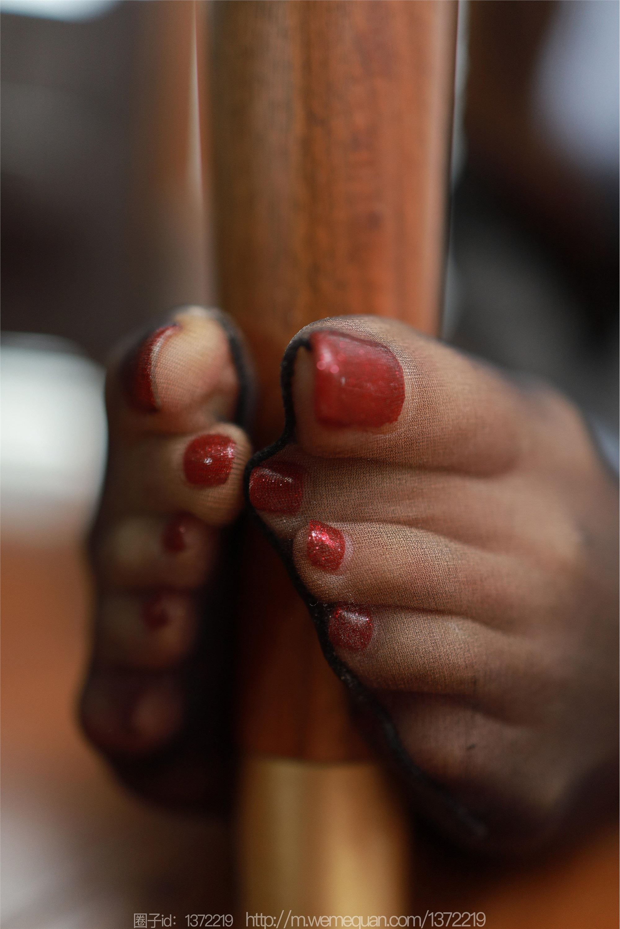 图片[48]-IESS异思趣向期期2023.02.15期丝享家期1362期美子《桌底游戏》-秀人网