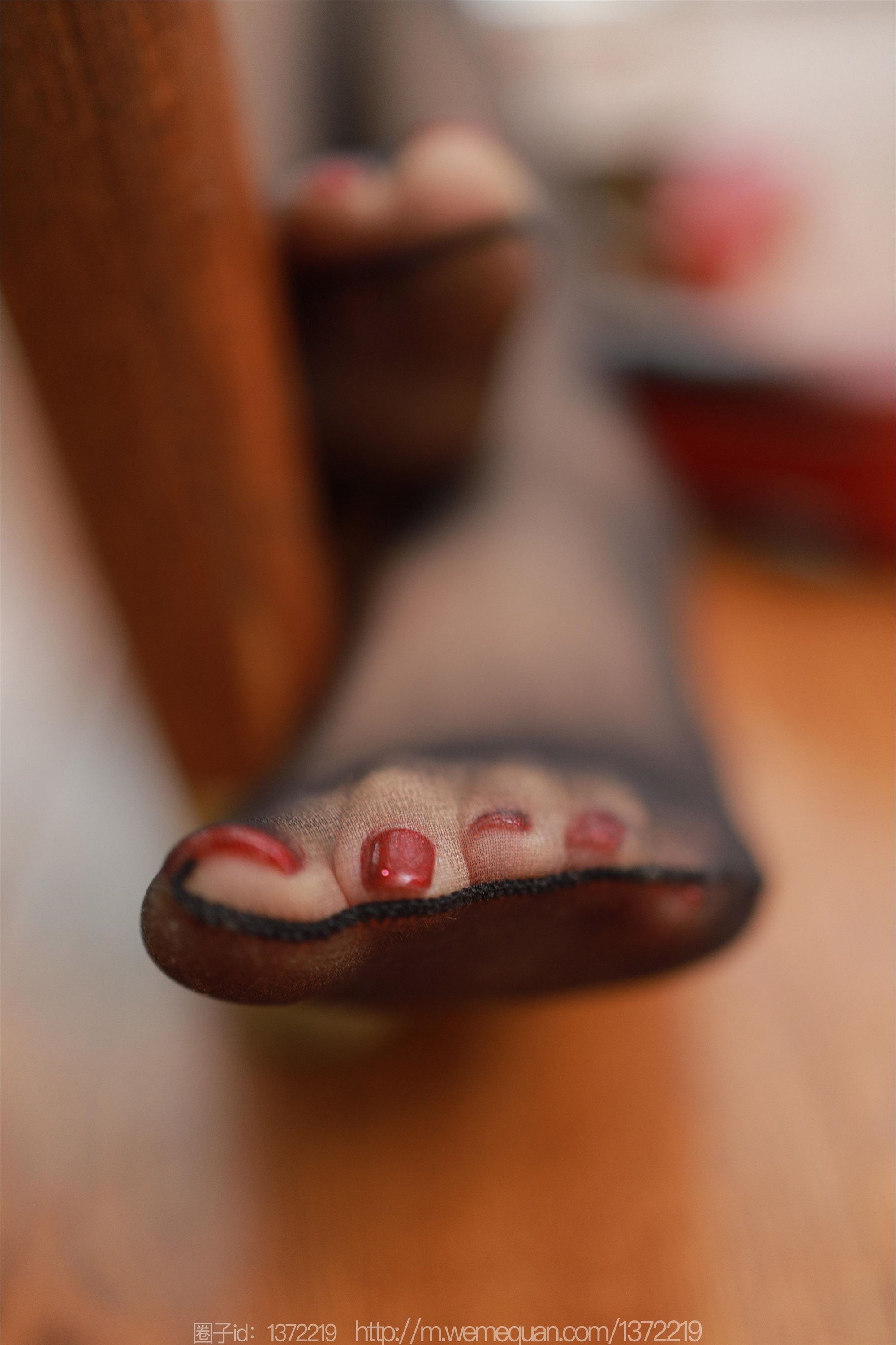 图片[49]-IESS异思趣向期期2023.02.15期丝享家期1362期美子《桌底游戏》-秀人网