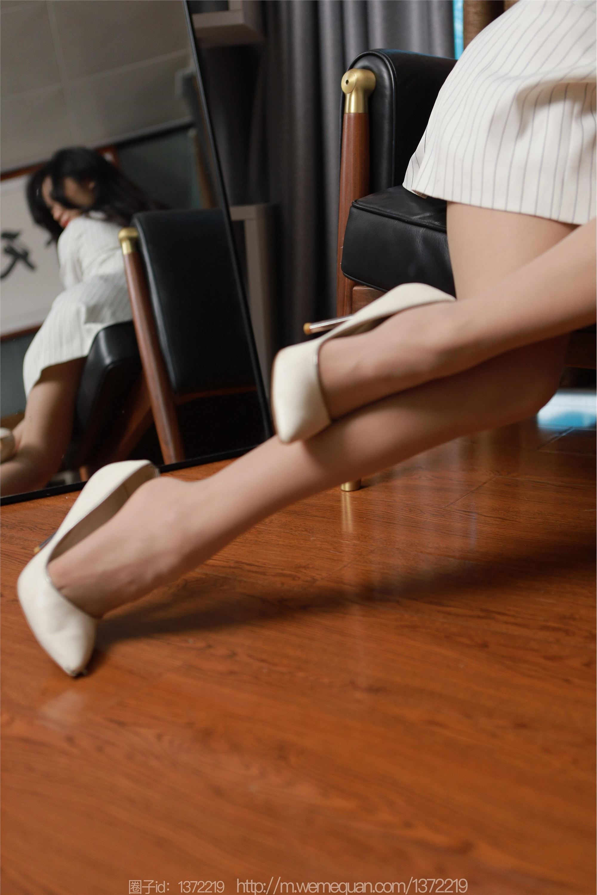 图片[8]-IESS异思趣向期期2023.02.17期丝享家期1364期兔兔《迷人制服兔》-套图网