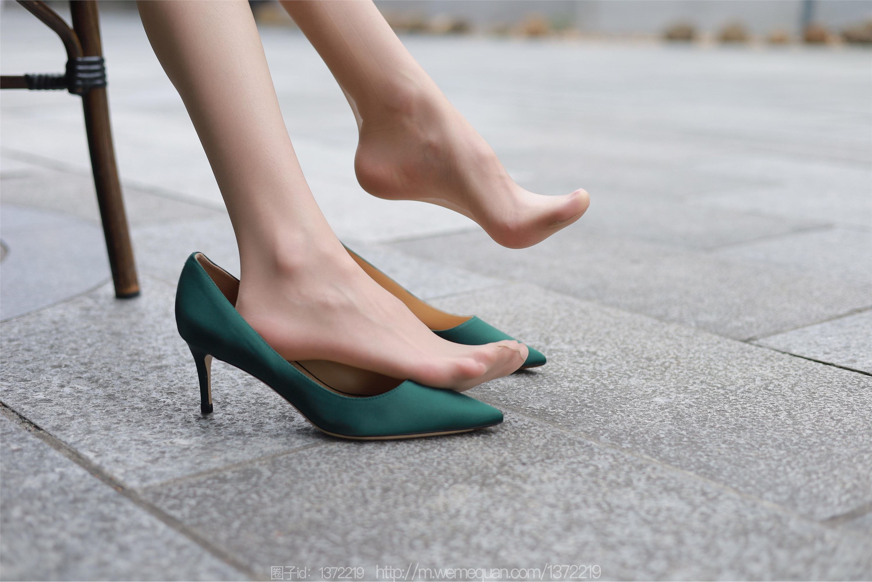 图片[34]-IESS异思趣向期期2023.02.18期丝享家期1365期团团《街拍OL美女》-秀人网