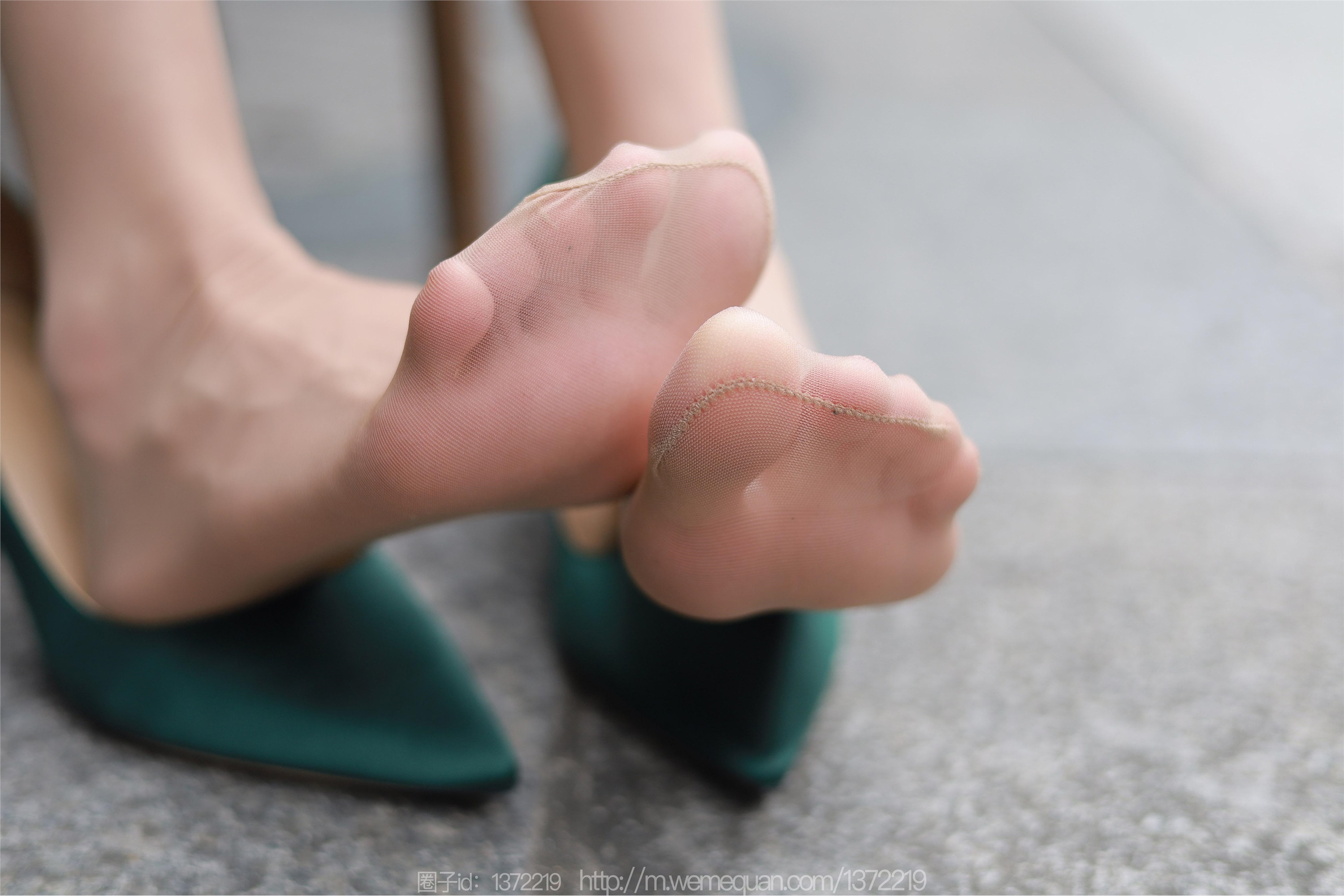 图片[38]-IESS异思趣向期期2023.02.18期丝享家期1365期团团《街拍OL美女》-秀人网