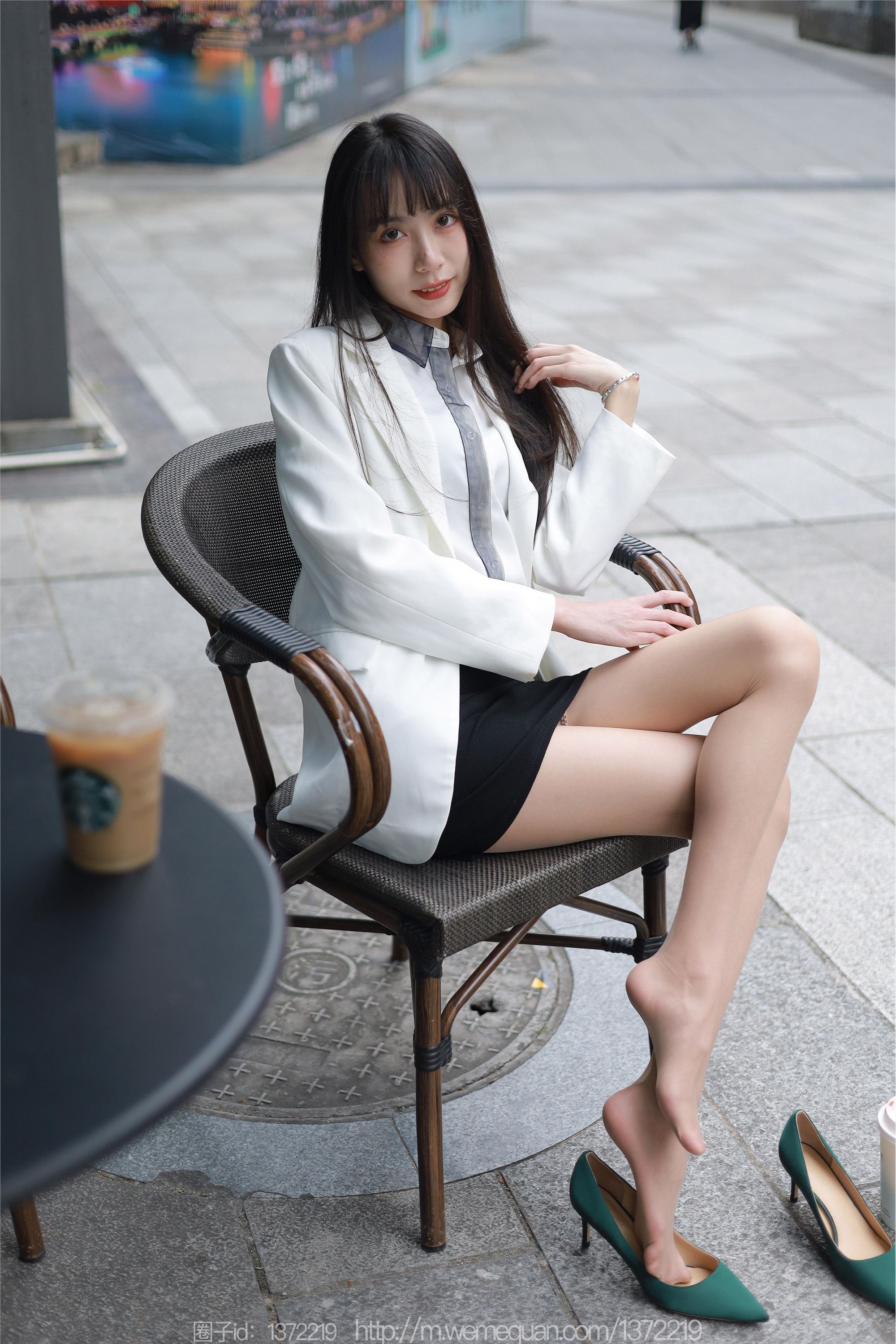 图片[46]-IESS异思趣向期期2023.02.18期丝享家期1365期团团《街拍OL美女》-秀人网