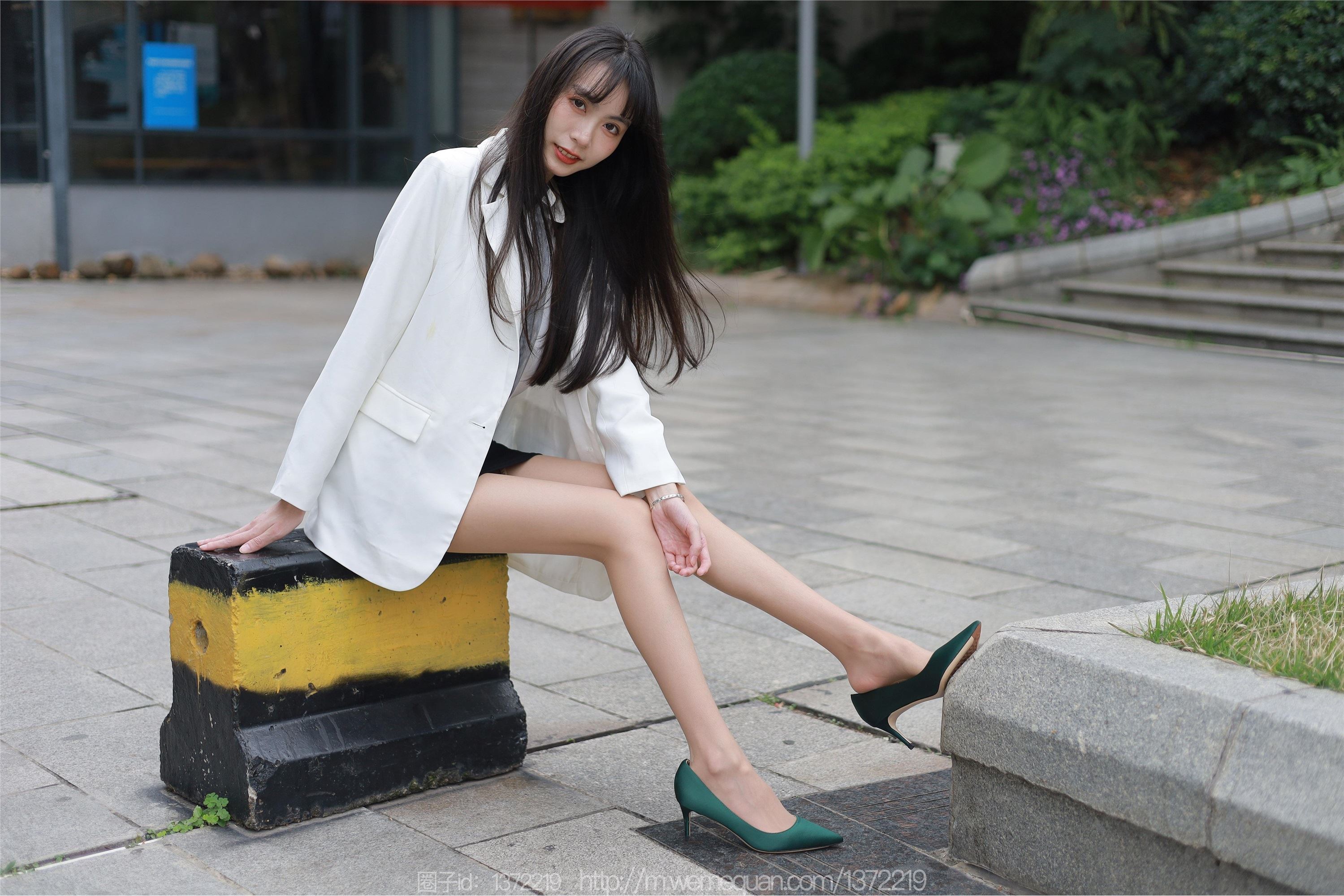 图片[63]-IESS异思趣向期期2023.02.18期丝享家期1365期团团《街拍OL美女》-秀人网