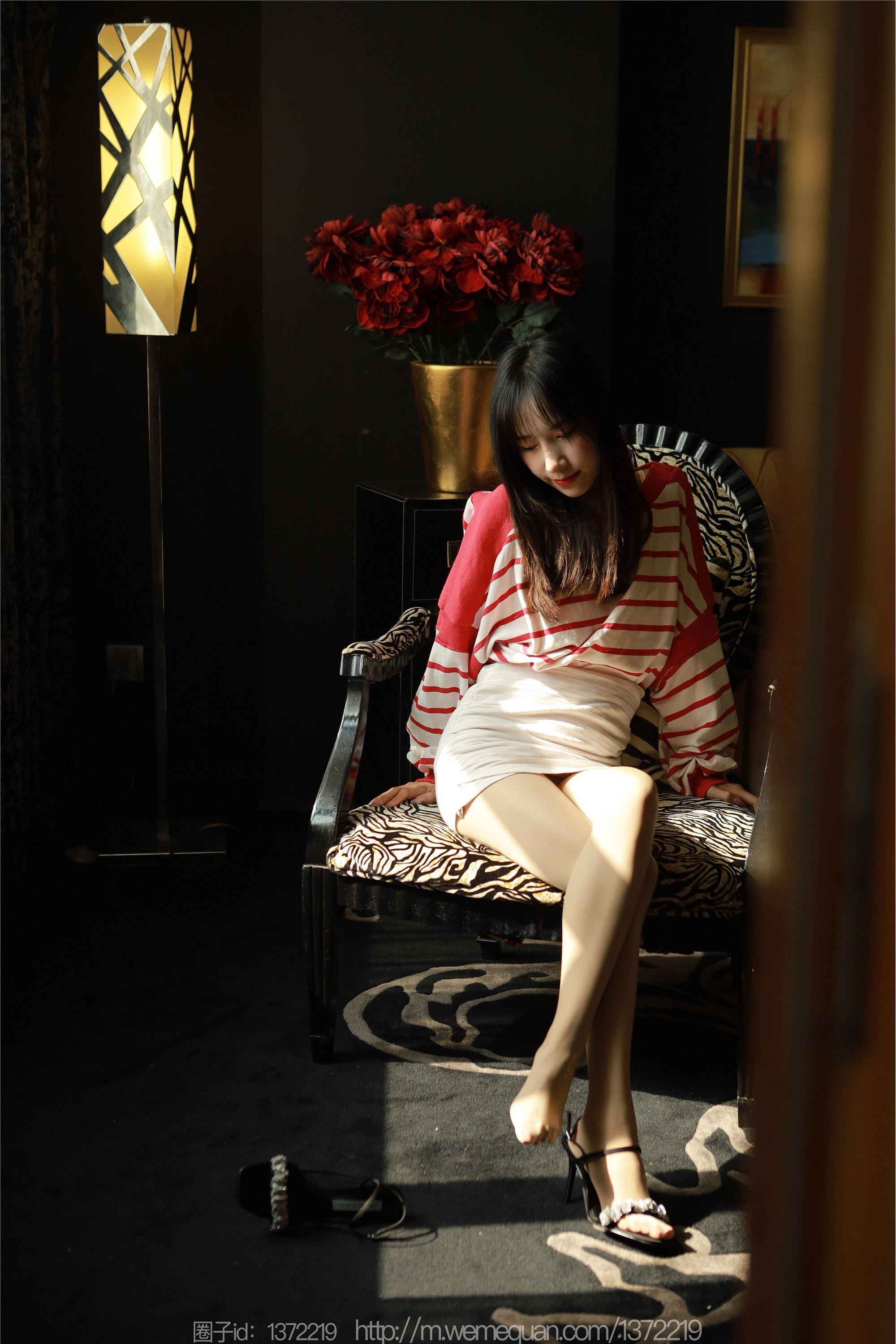 图片[30]-IESS异思趣向期期2023.02.22期丝享家期1369期美子《藏在光影里》-秀人网