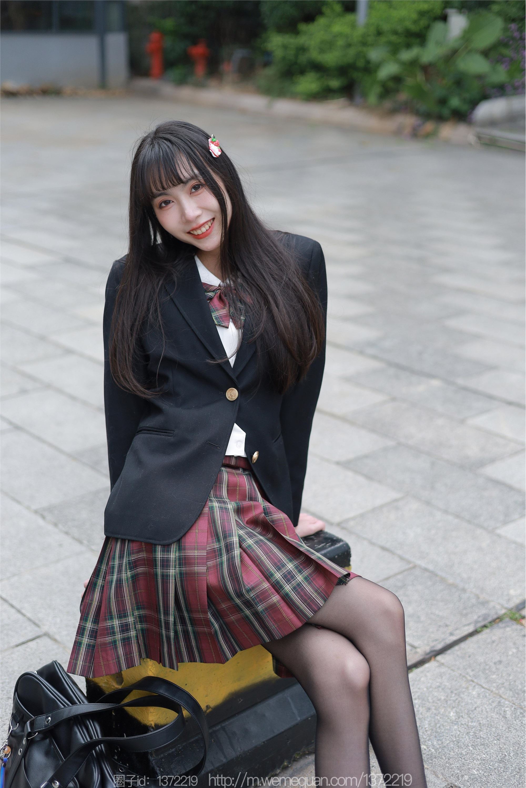 图片[2]-IESS异思趣向期期2023.02.23期丝享家期1370期团团《春天的味道》-秀人网