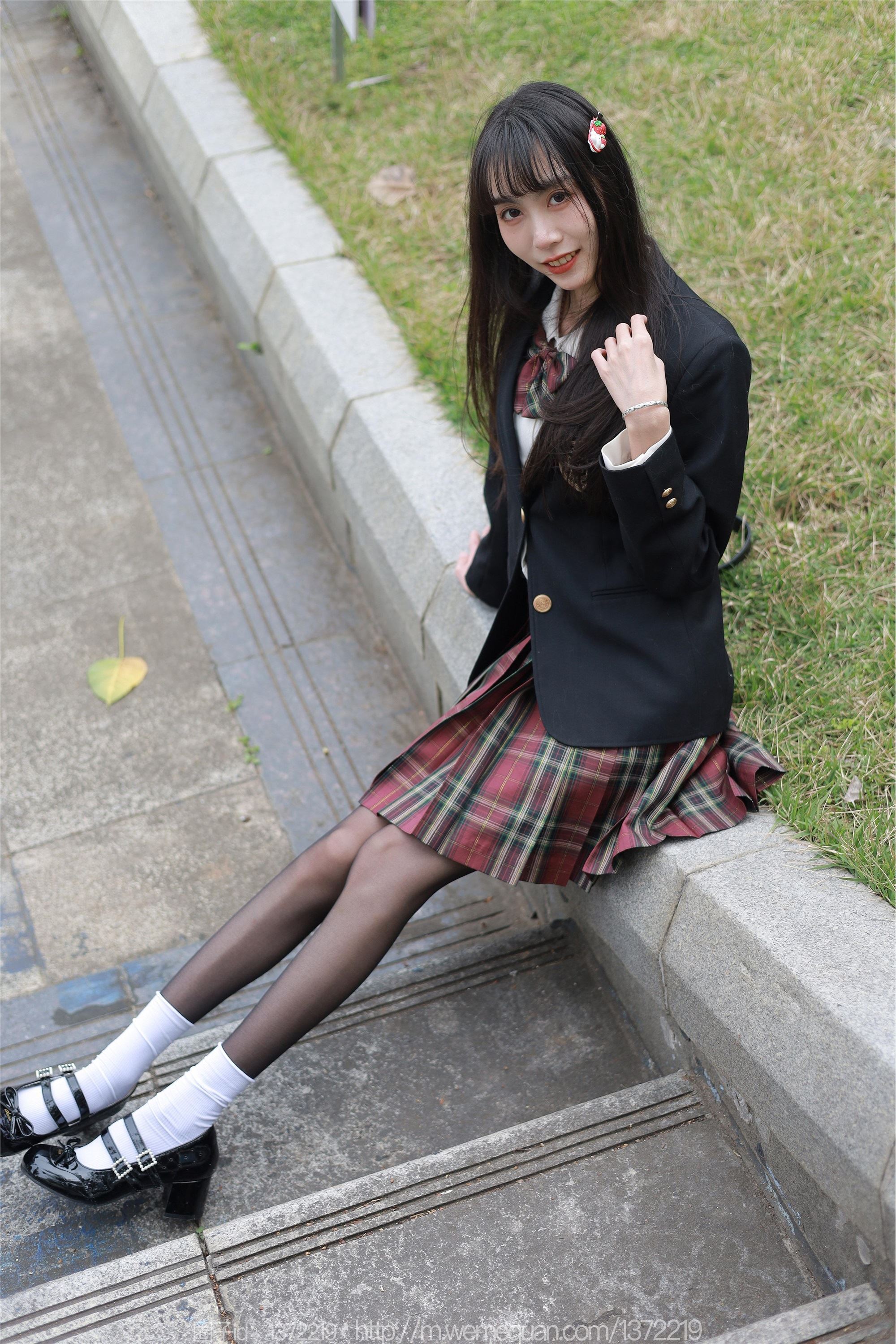 图片[30]-IESS异思趣向期期2023.02.23期丝享家期1370期团团《春天的味道》-秀人网