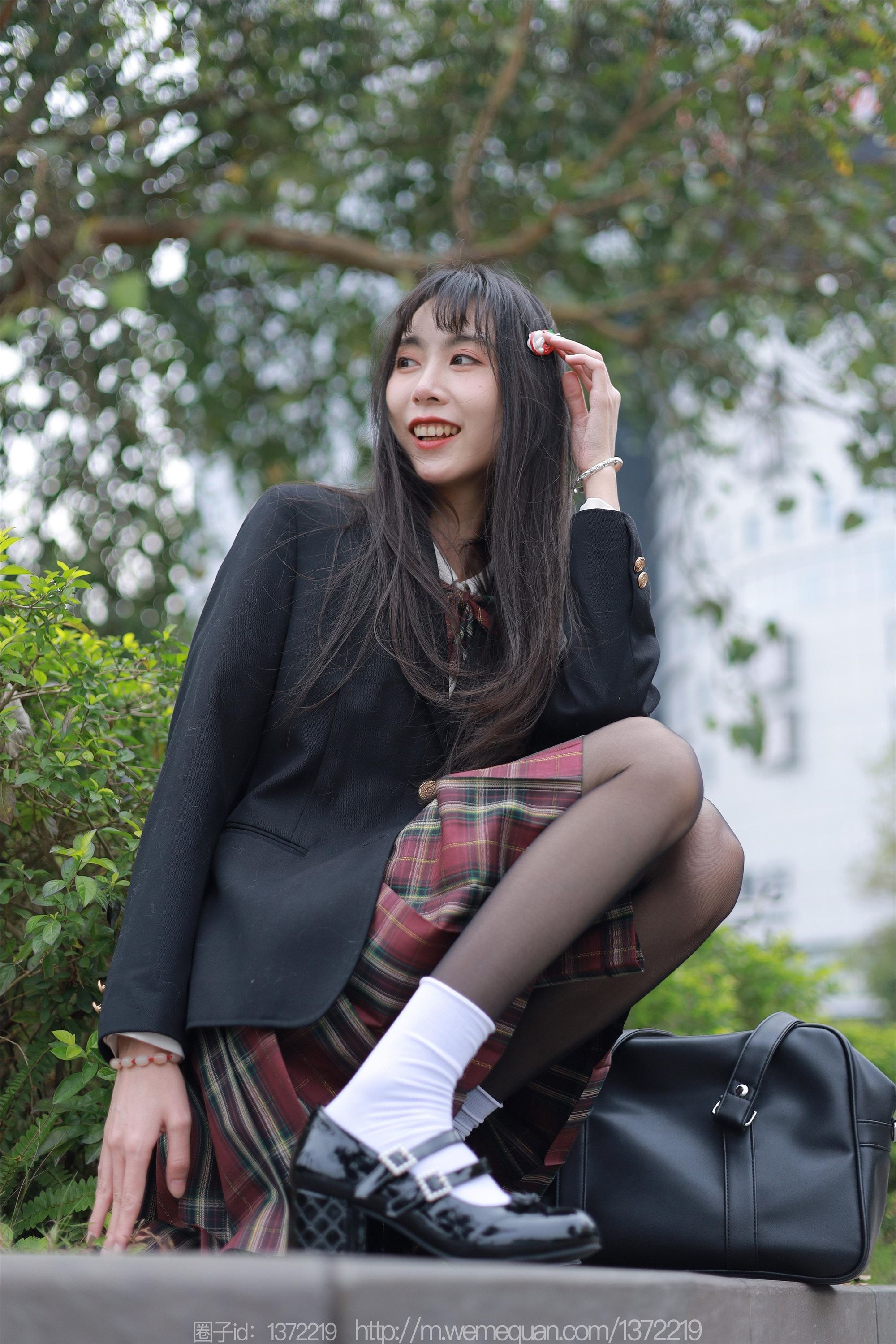 图片[42]-IESS异思趣向期期2023.02.23期丝享家期1370期团团《春天的味道》-秀人网