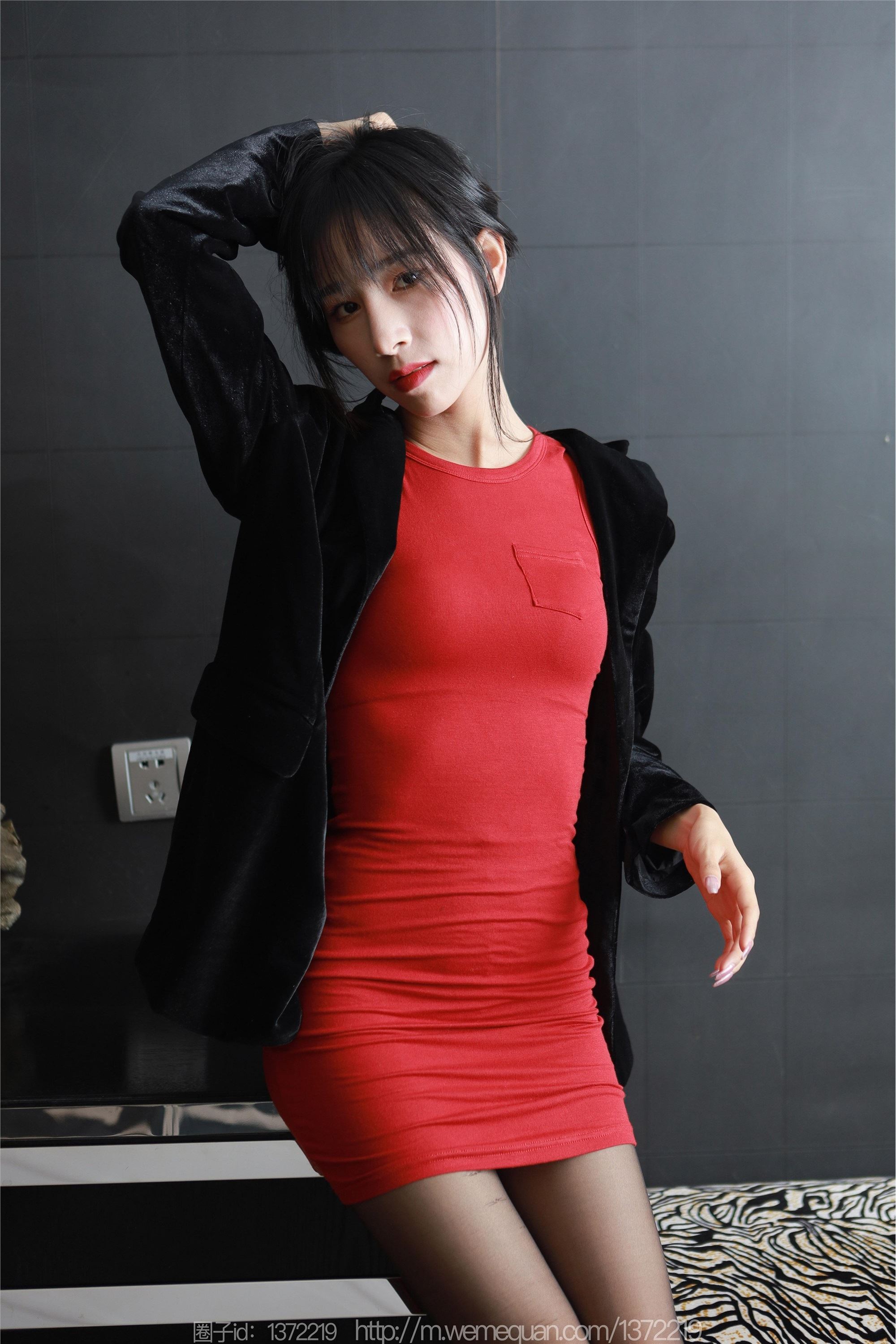 图片[36]-IESS异思趣向期期2023.03.04期丝享家期1380期美子《红色竖线》-秀人网