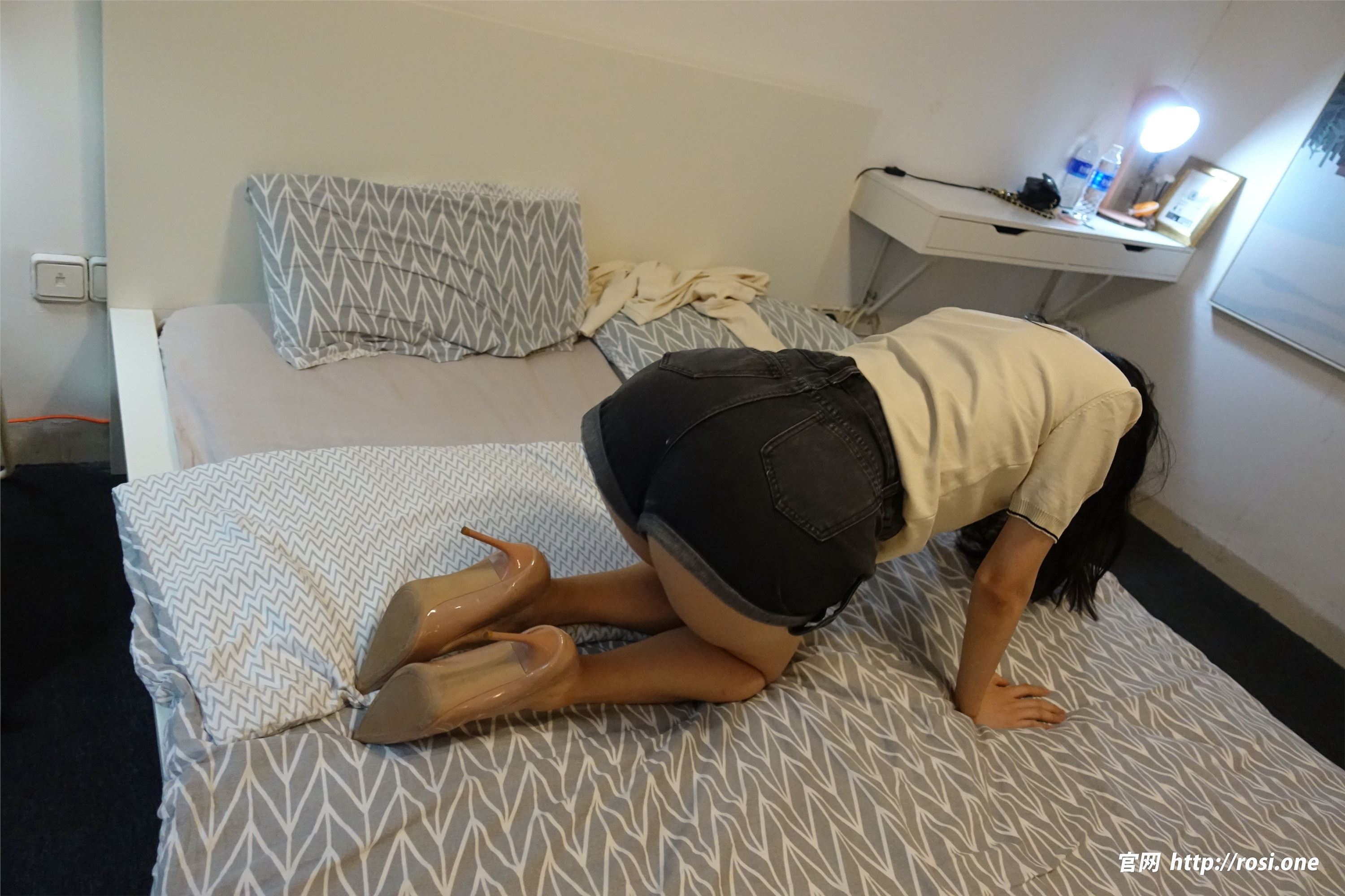 图片[14]-ROSI写真期2023.07.20期N第4245-秀人网