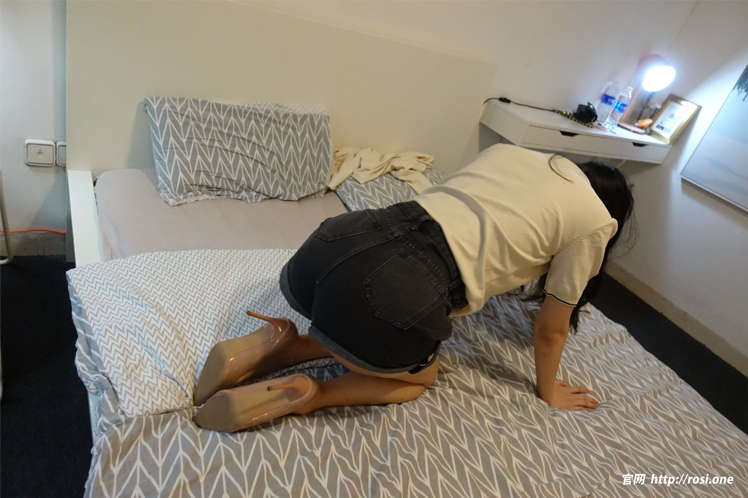 图片[15]-ROSI写真期2023.07.20期N第4245-秀人网