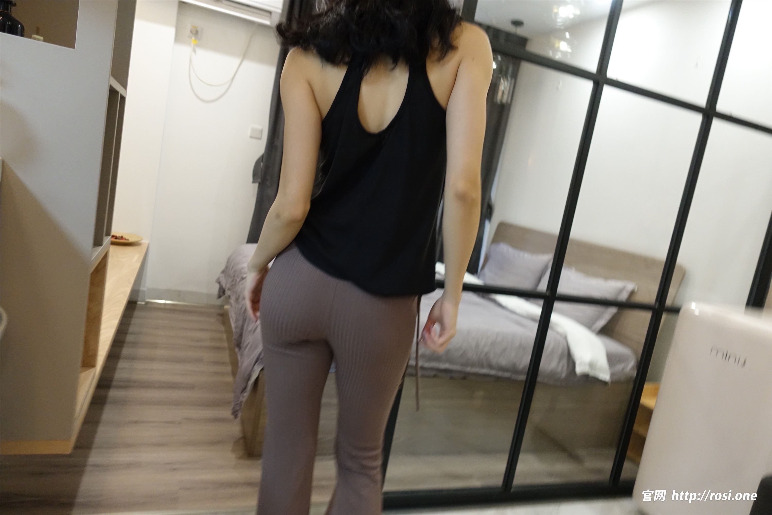 图片[2]-ROSI写真期2023.07.21期N第4246-秀人网