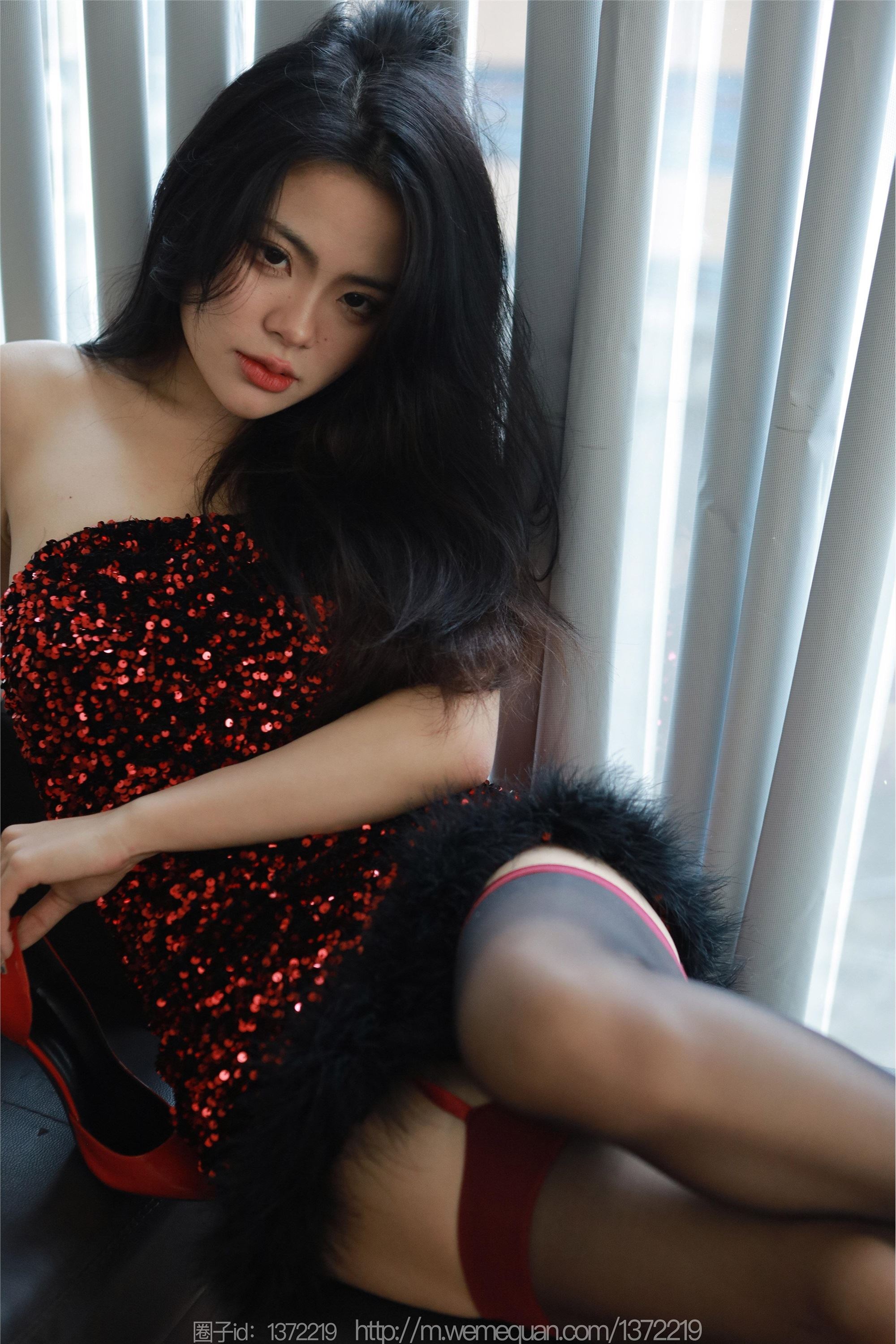 图片[16]-IESS异思趣向期期2023.02.26期丝享家期1373期兔兔《红裙女神（下）》-秀人网