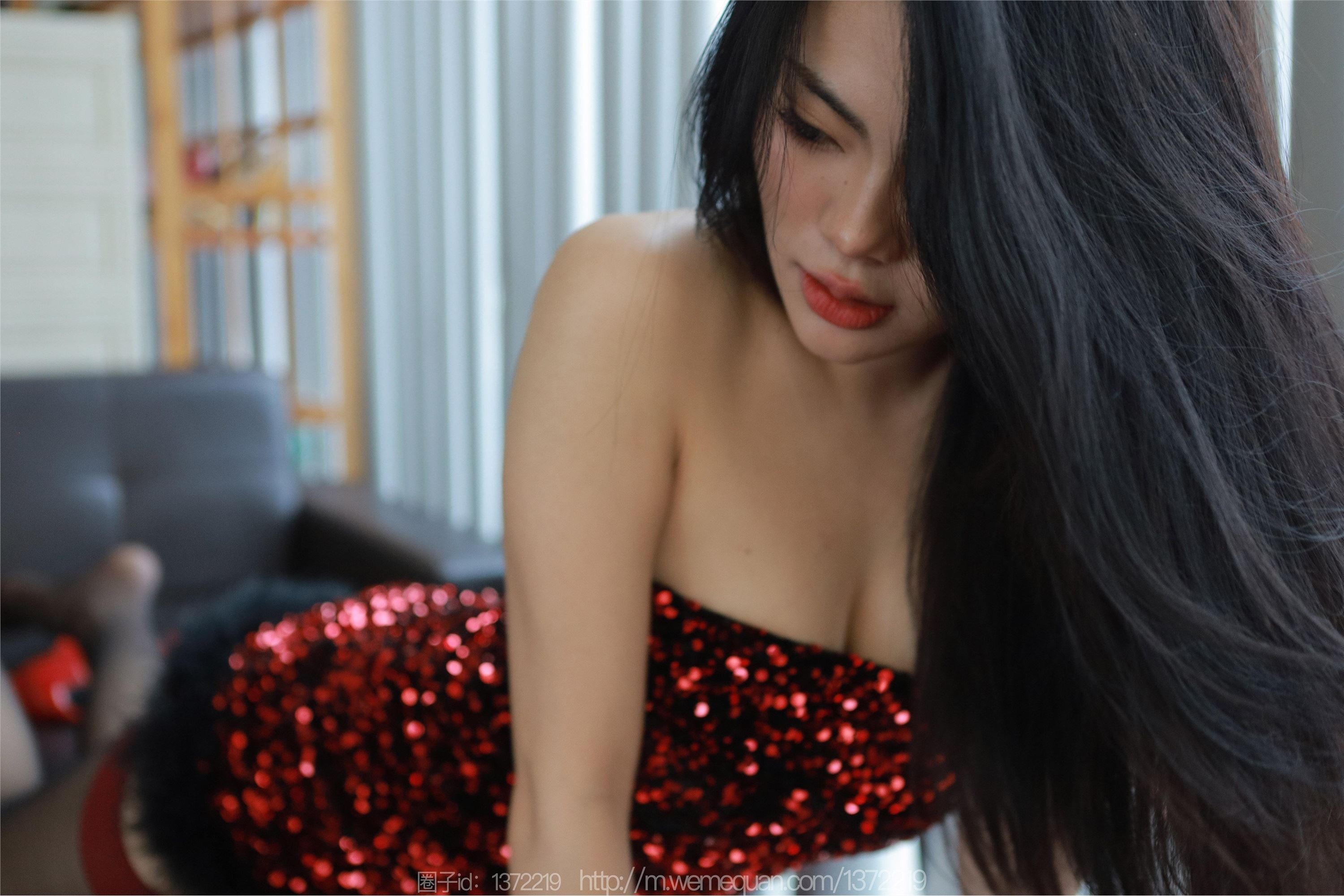 图片[56]-IESS异思趣向期期2023.02.26期丝享家期1373期兔兔《红裙女神（下）》-秀人网