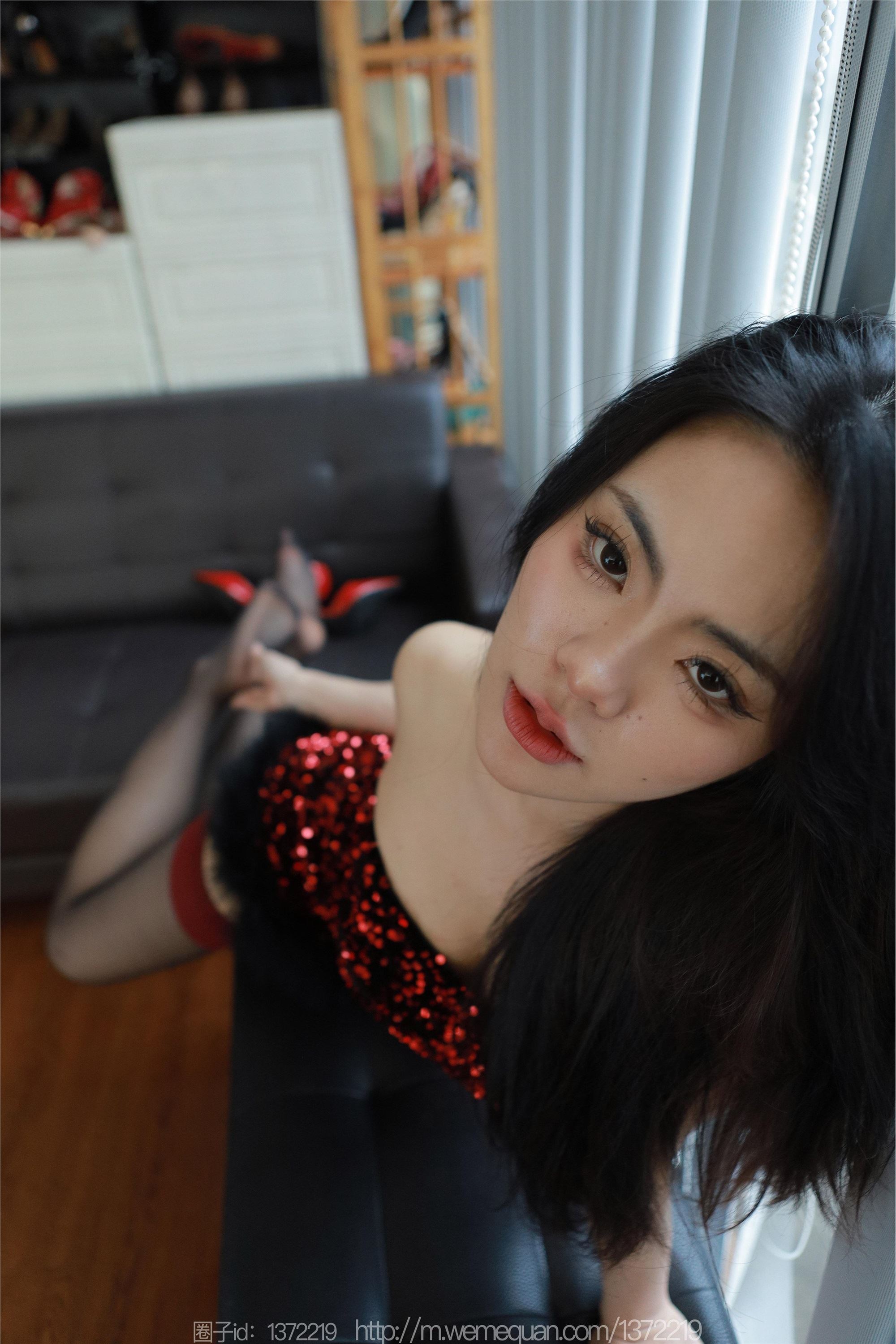 图片[66]-IESS异思趣向期期2023.02.26期丝享家期1373期兔兔《红裙女神（下）》-秀人网