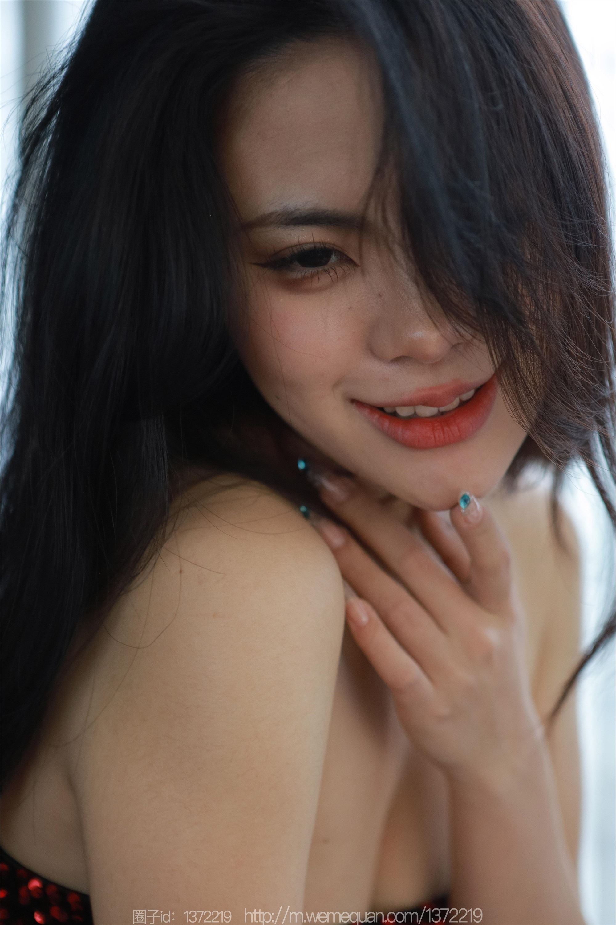 图片[75]-IESS异思趣向期期2023.02.26期丝享家期1373期兔兔《红裙女神（下）》-秀人网