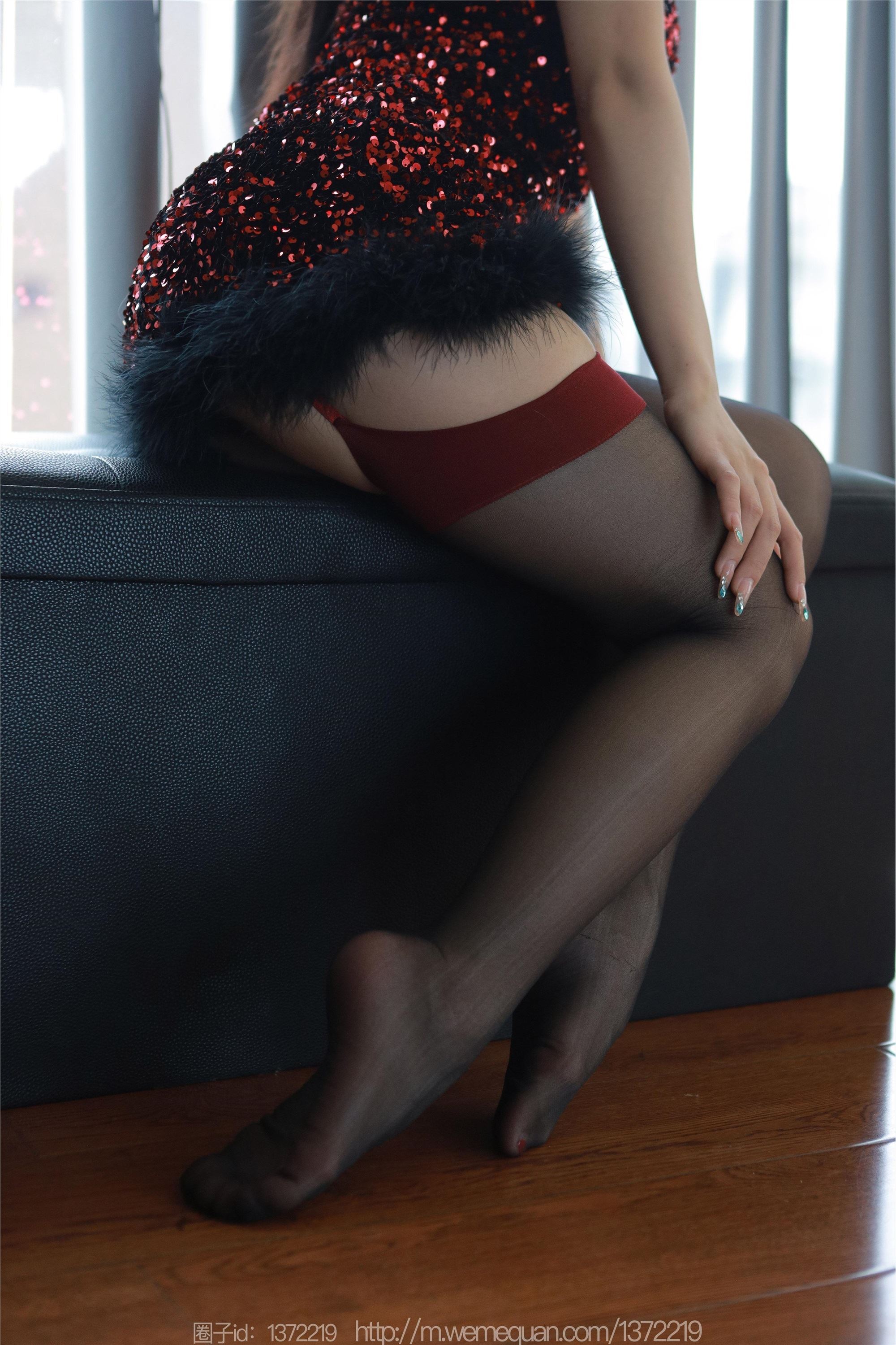 图片[78]-IESS异思趣向期期2023.02.26期丝享家期1373期兔兔《红裙女神（下）》-秀人网