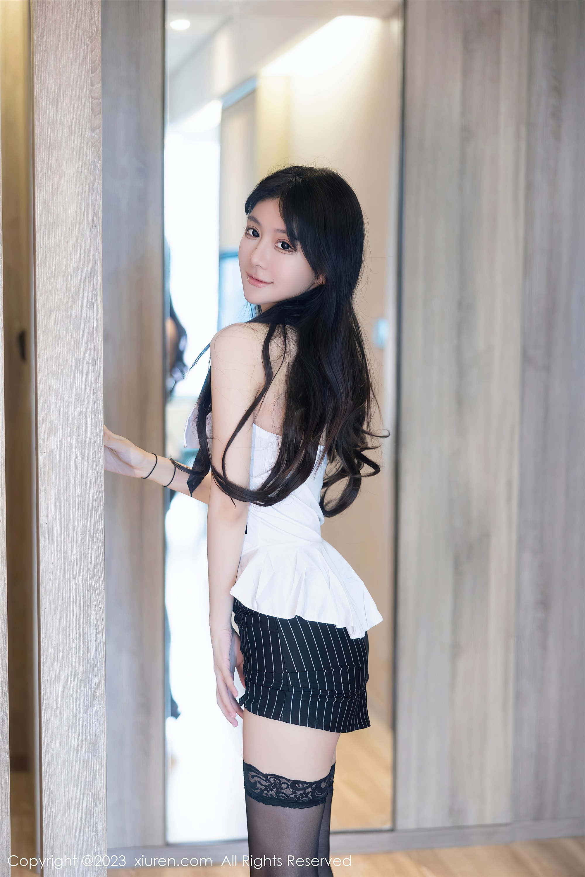 图片[2]-XiuRen秀人网第7047期幼幼-秀人网