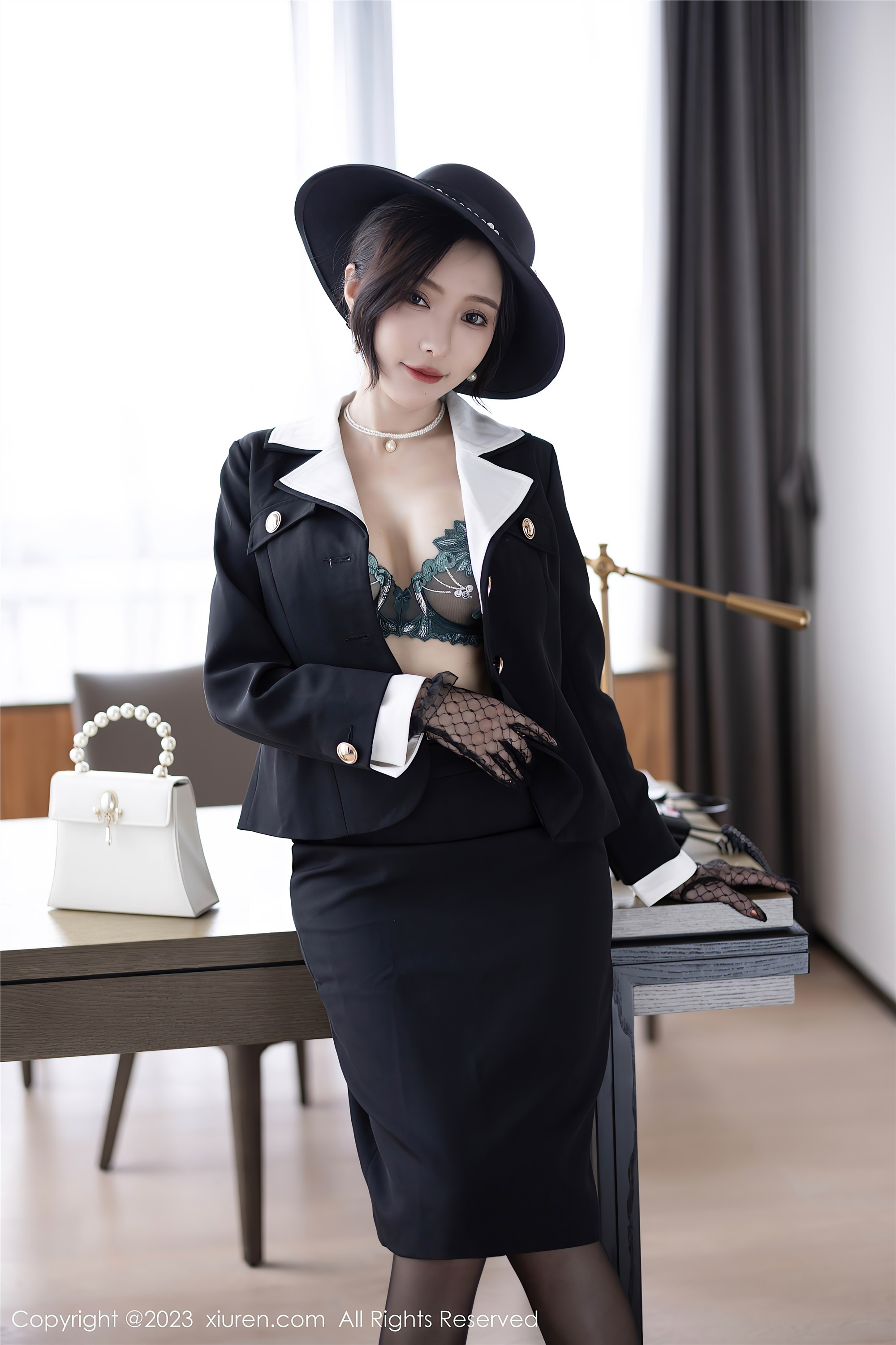 图片[13]-XiuRen秀人网第7048期王馨瑶yanni-套图网