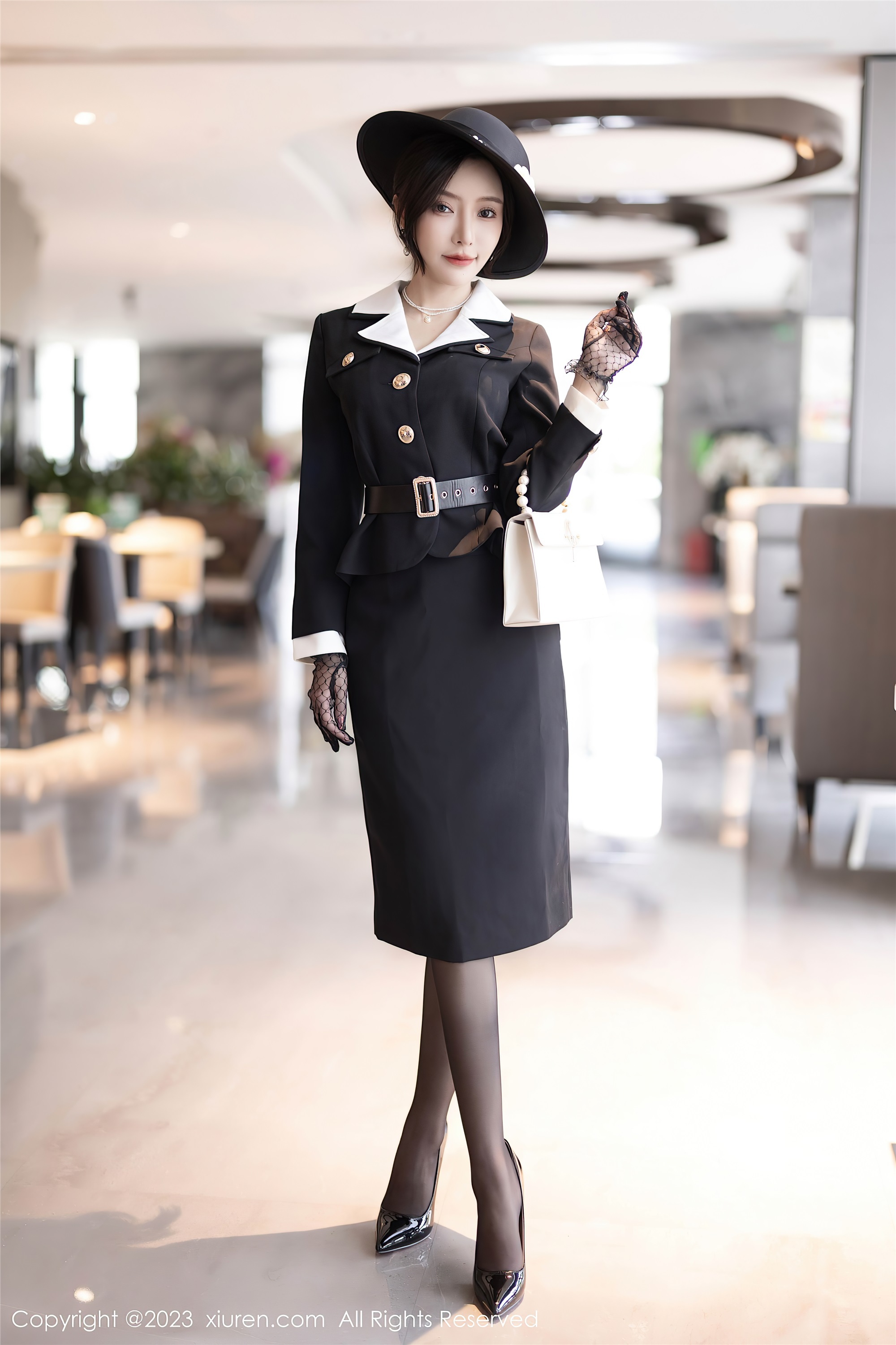 图片[2]-XiuRen秀人网第7048期王馨瑶yanni-套图网