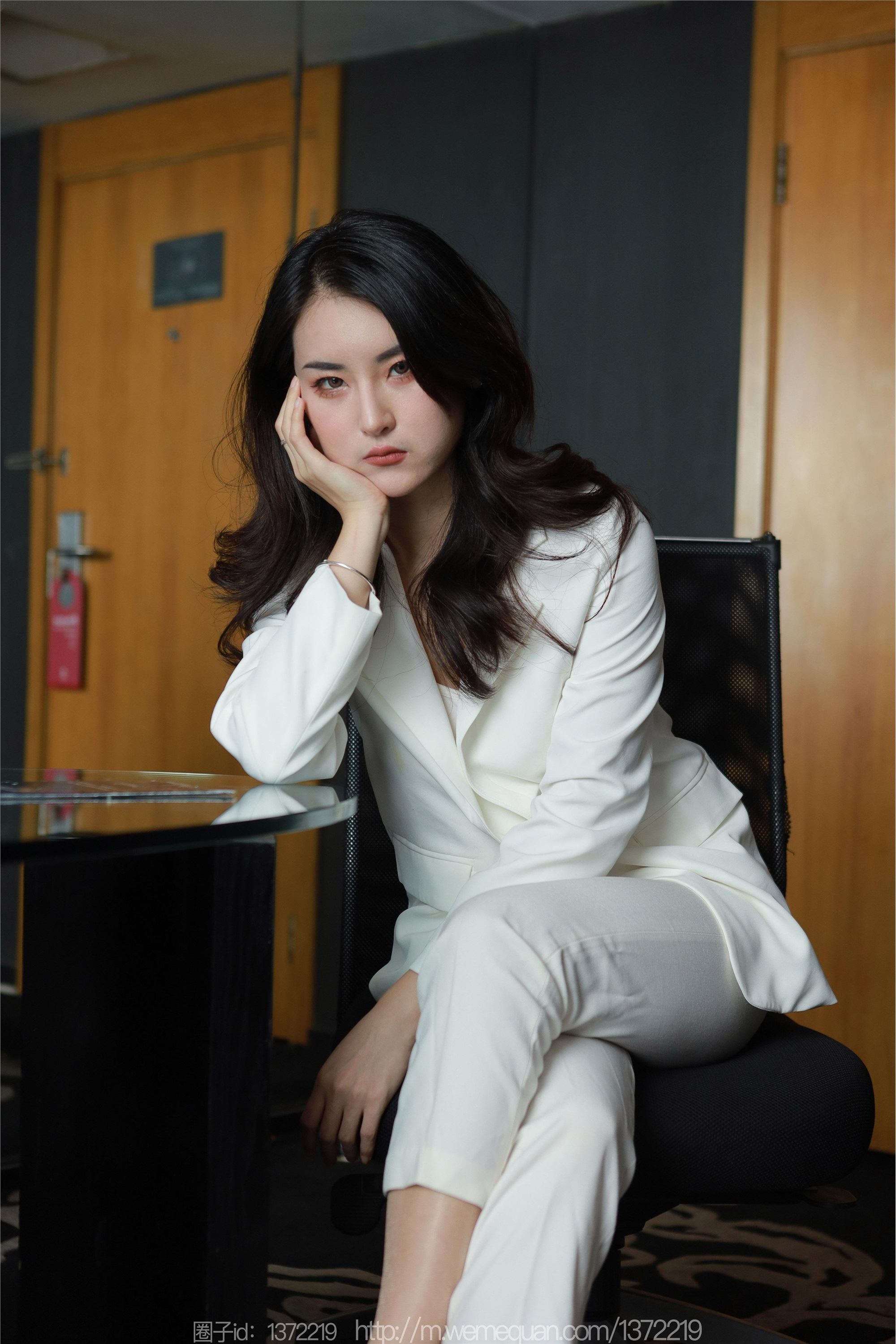 图片[60]-IESS异思趣向期期2023.02.27期丝享家期1374期小宝《白色裤里丝》-秀人网