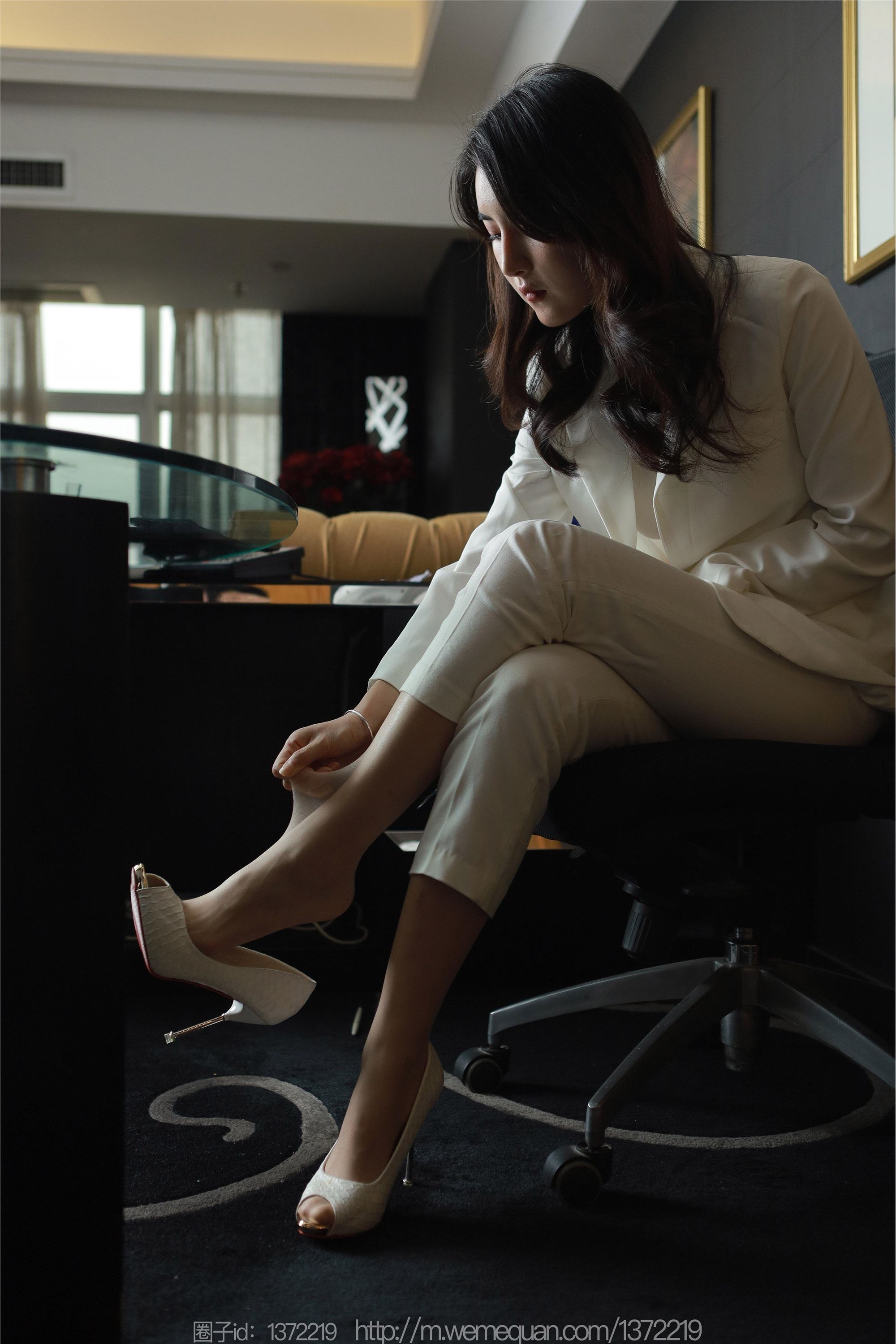 图片[73]-IESS异思趣向期期2023.02.27期丝享家期1374期小宝《白色裤里丝》-秀人网