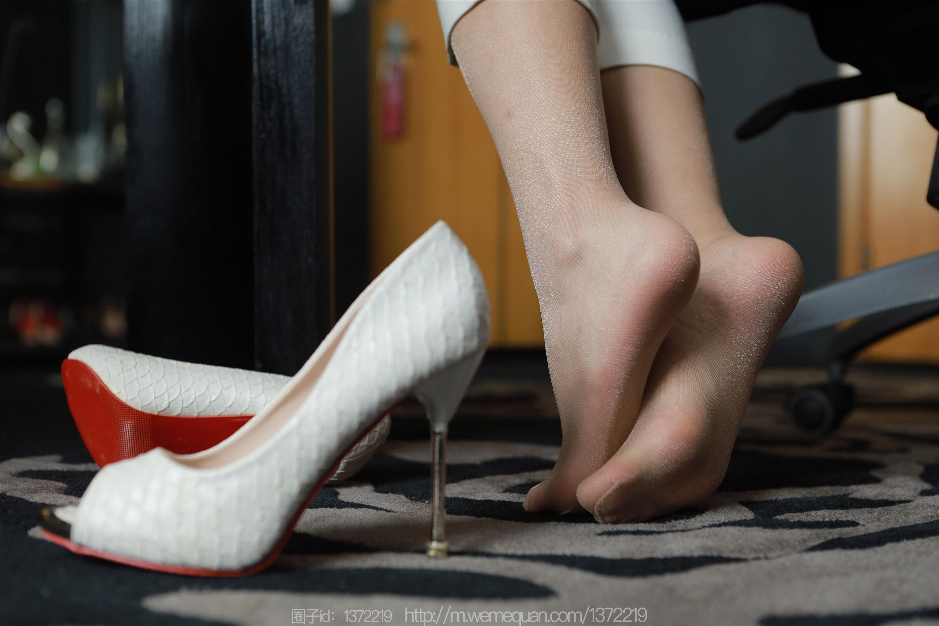 图片[76]-IESS异思趣向期期2023.02.27期丝享家期1374期小宝《白色裤里丝》-秀人网