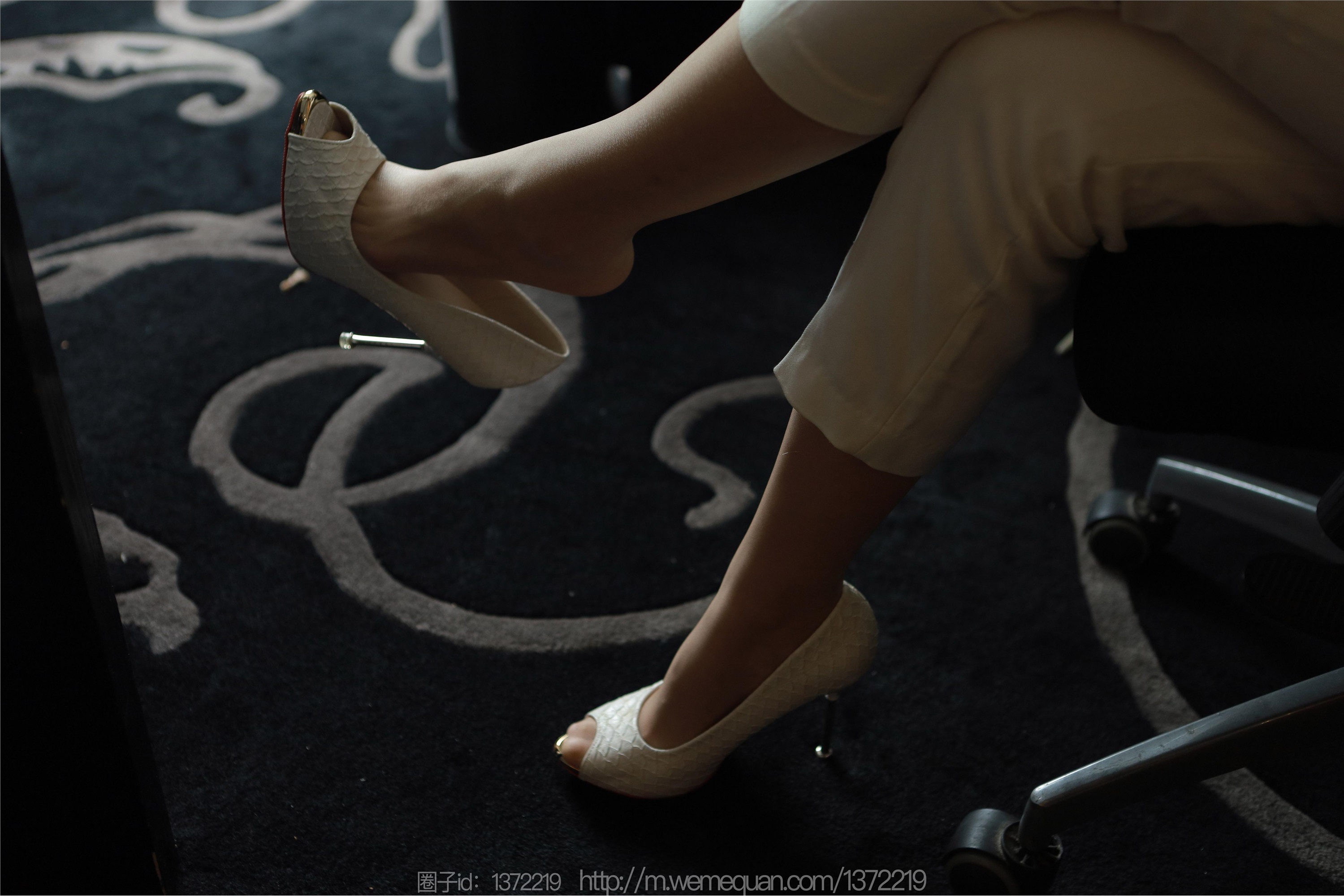 图片[83]-IESS异思趣向期期2023.02.27期丝享家期1374期小宝《白色裤里丝》-秀人网