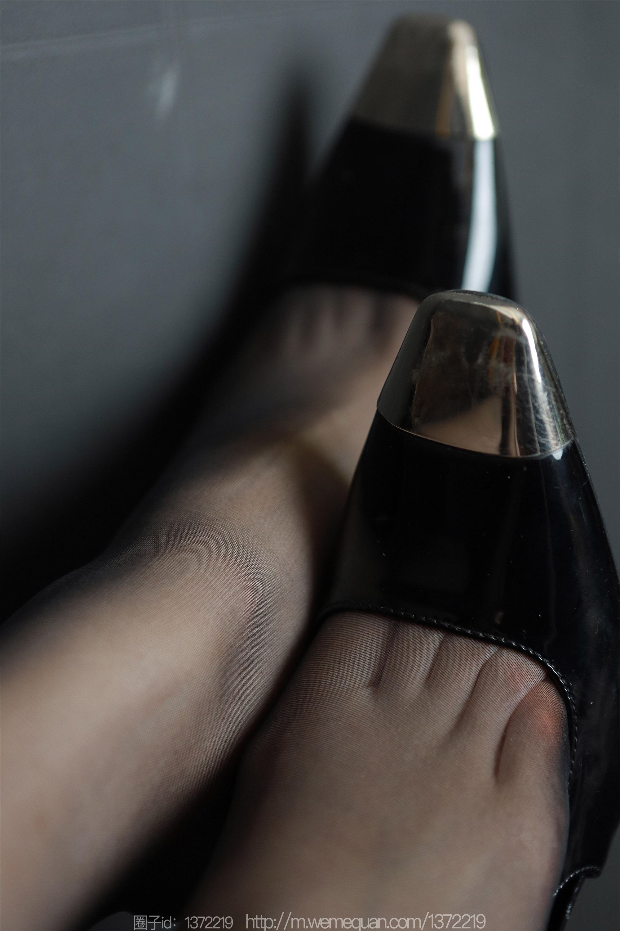 图片[42]-IESS异思趣向期期2023.02.28期丝享家期1375期小婕《大波浪红裙》-秀人网