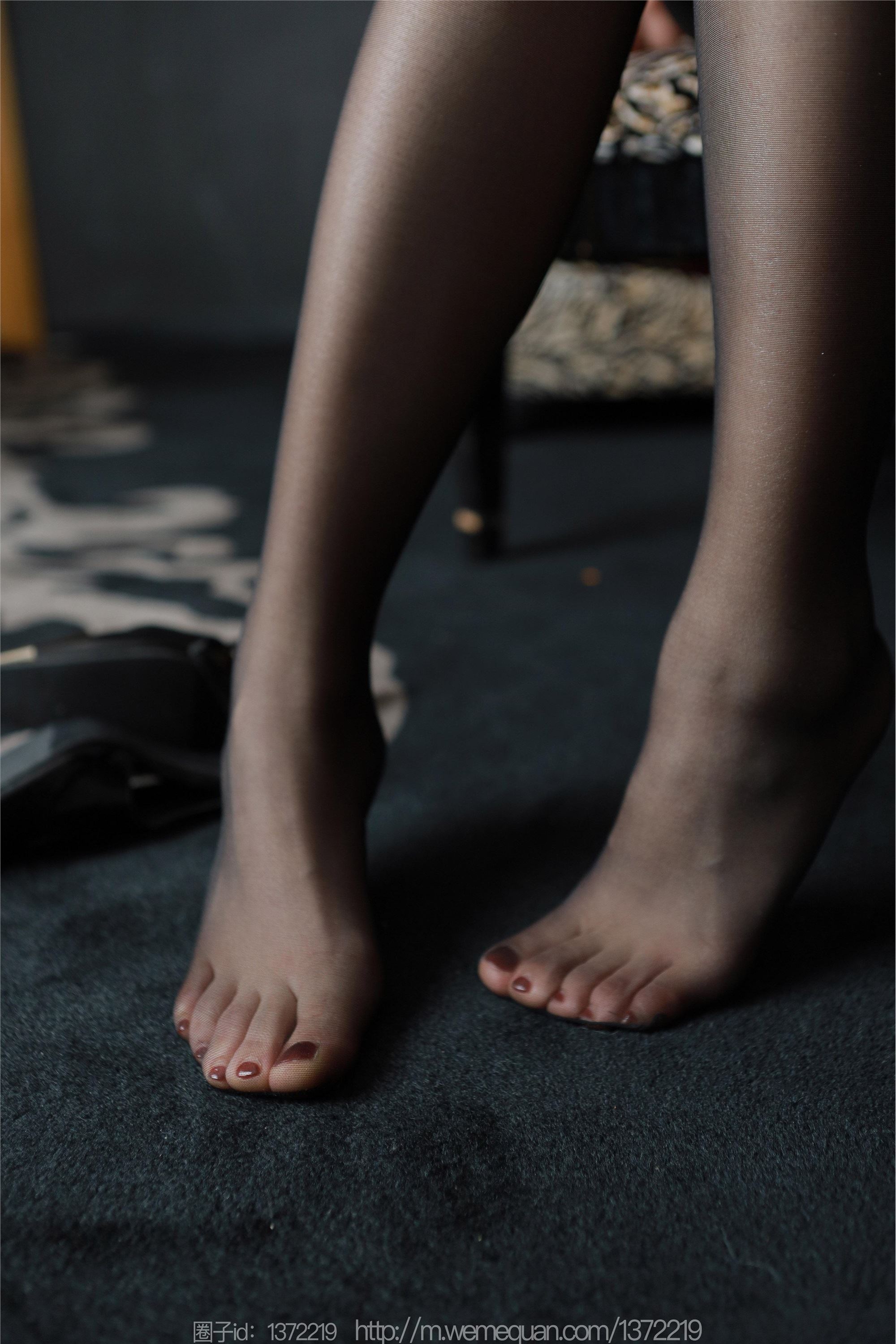 图片[54]-IESS异思趣向期期2023.02.28期丝享家期1375期小婕《大波浪红裙》-秀人网