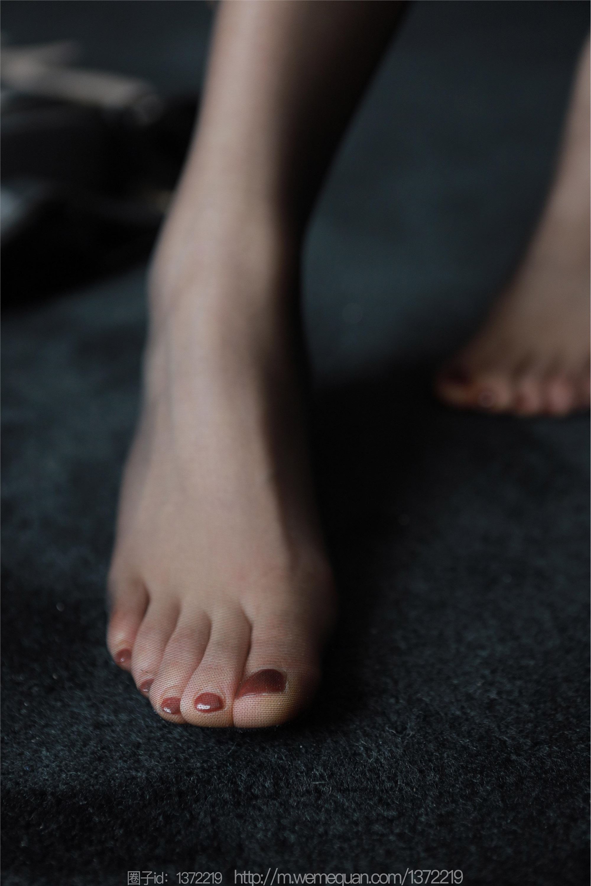 图片[55]-IESS异思趣向期期2023.02.28期丝享家期1375期小婕《大波浪红裙》-秀人网