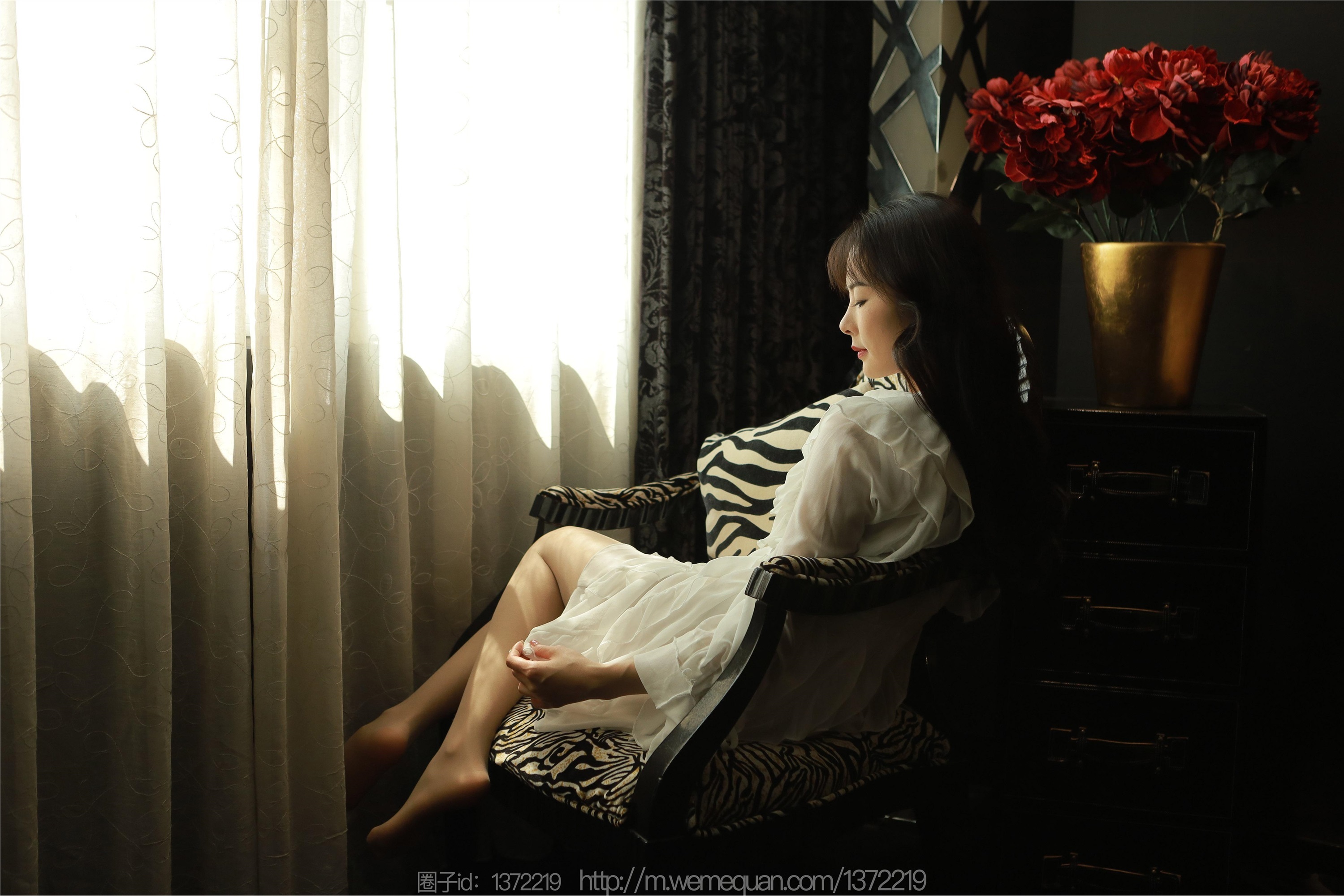 图片[49]-IESS异思趣向期期2023.03.01期丝享家期1377期小金《爱丽丝梦境》-秀人网