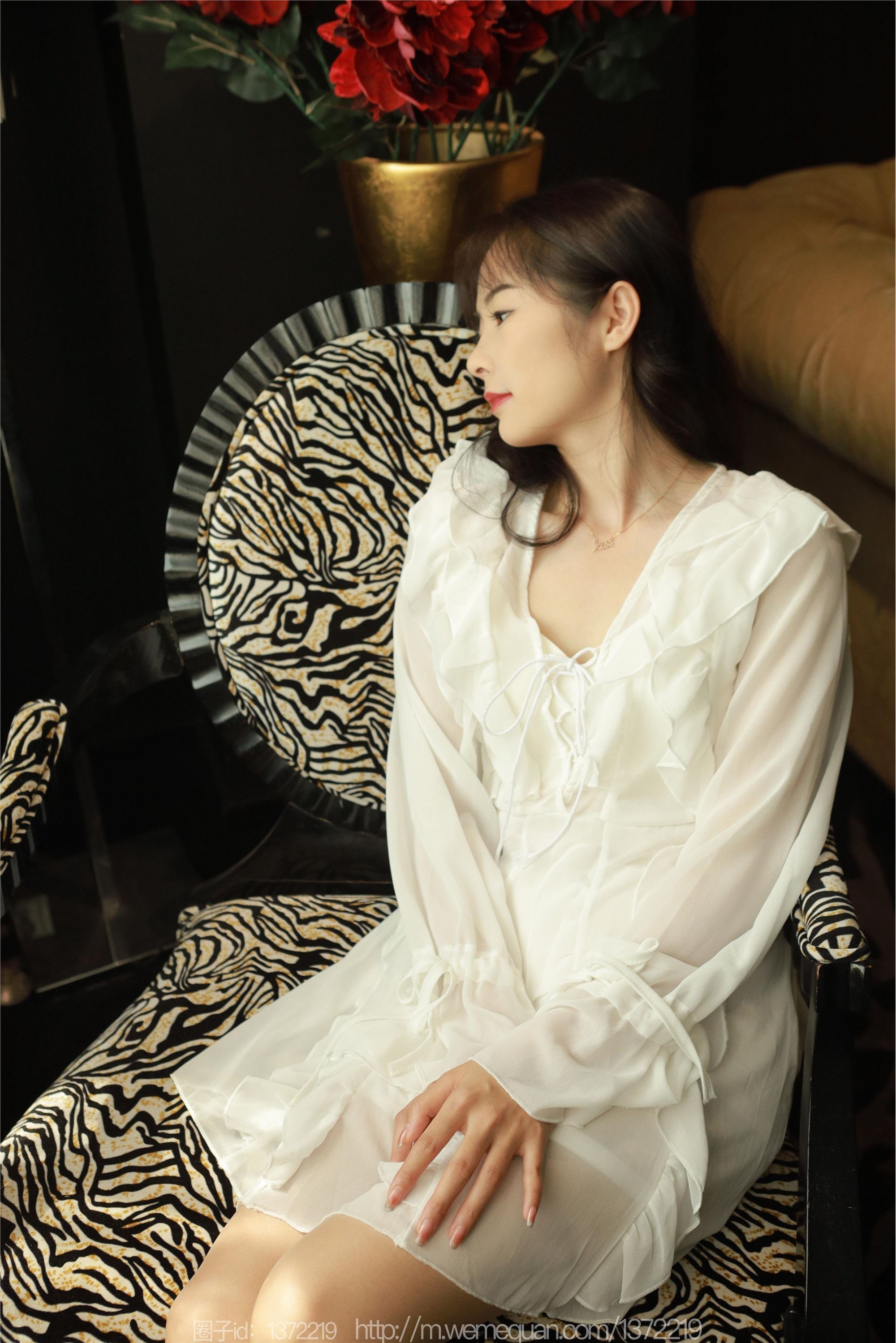 图片[86]-IESS异思趣向期期2023.03.01期丝享家期1377期小金《爱丽丝梦境》-秀人网