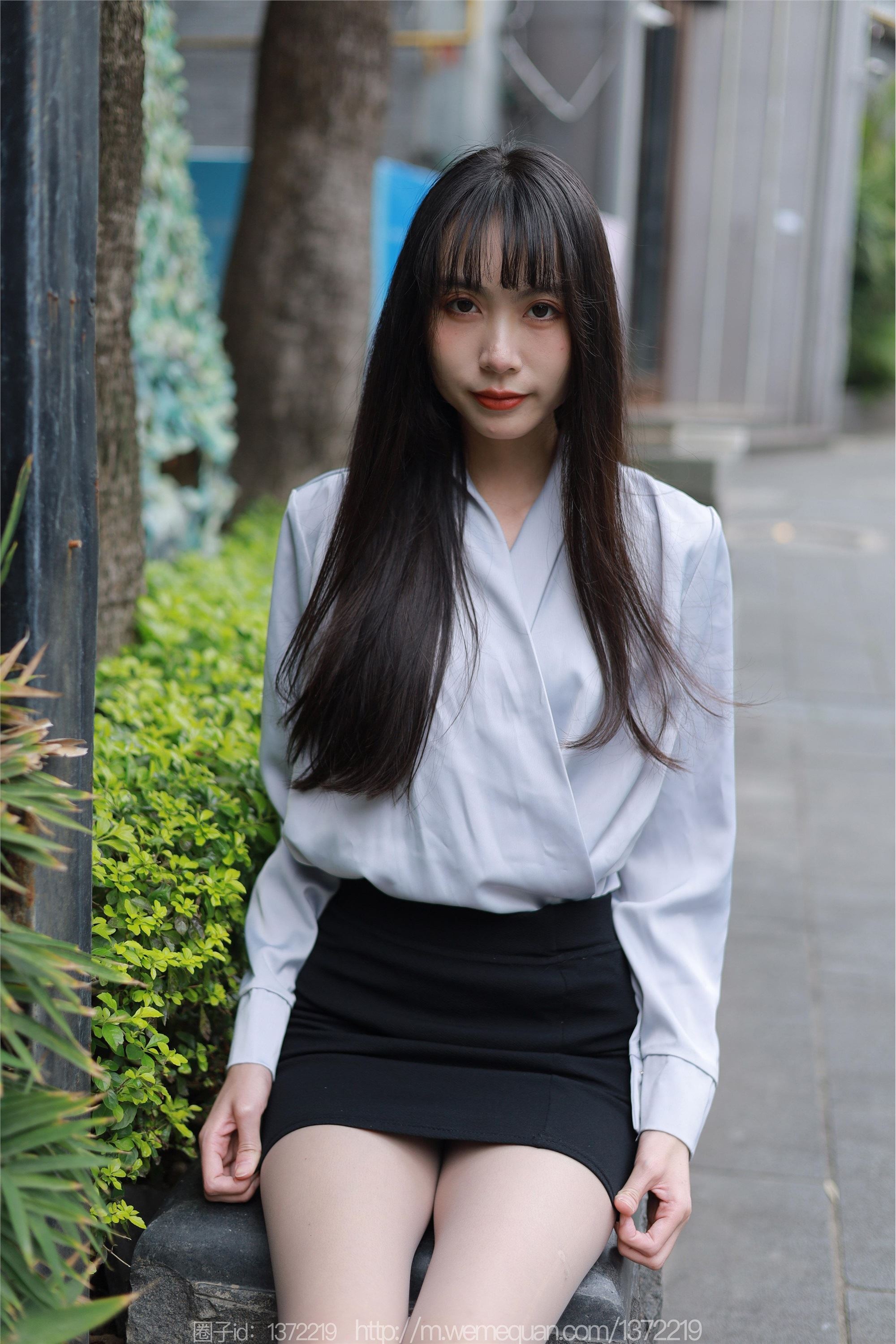 IESS异思趣向期期2023.03.02期丝享家期1378期团团《楼梯上的美人》-套图网