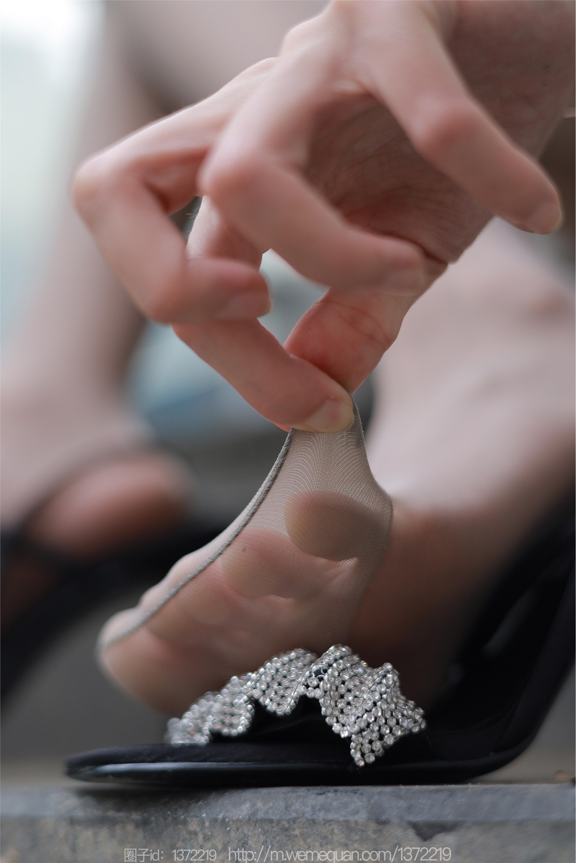 图片[59]-IESS异思趣向期期2023.03.02期丝享家期1378期团团《楼梯上的美人》-秀人网