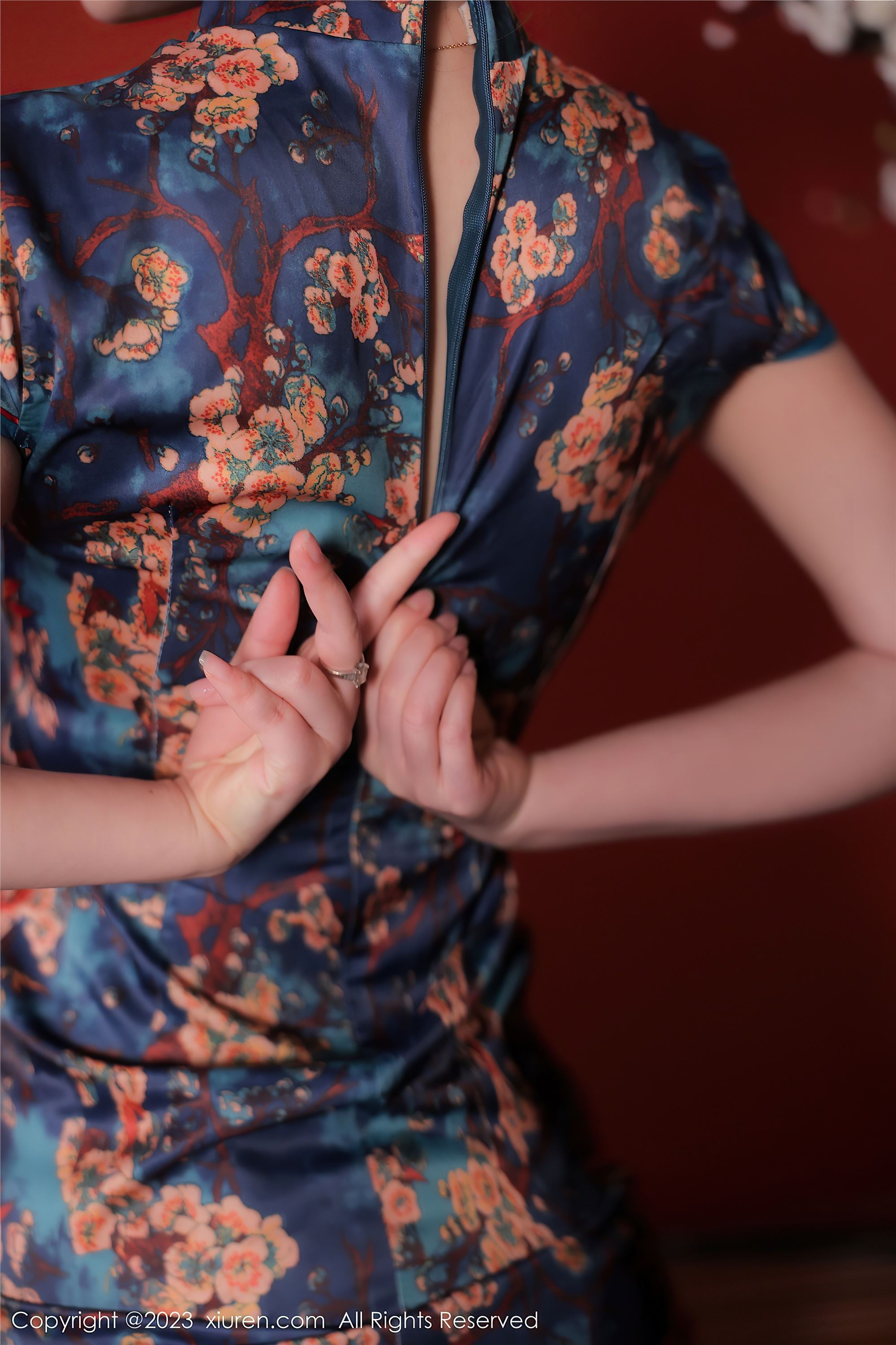 图片[14]-XiuRen秀人网第7051期诗诗kiki-秀人网