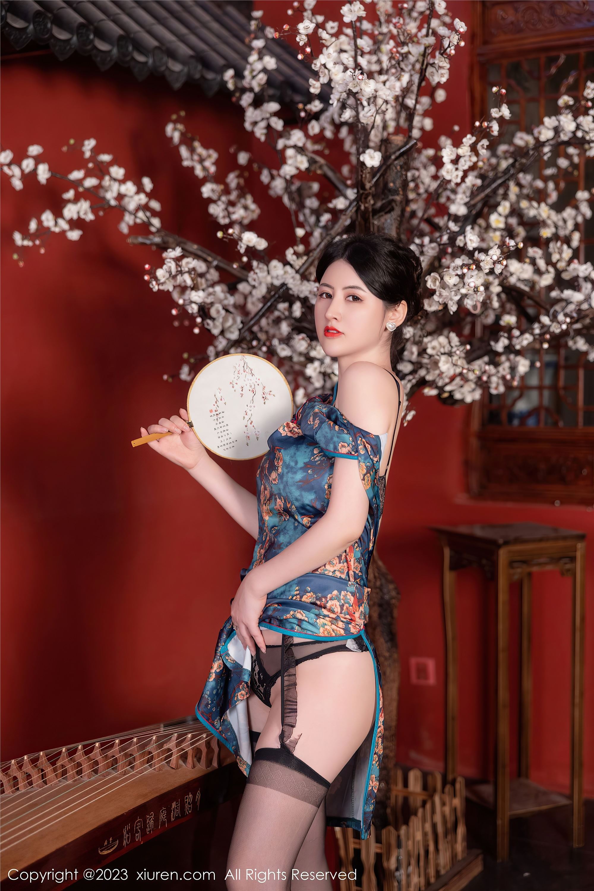 图片[23]-XiuRen秀人网第7051期诗诗kiki-秀人网