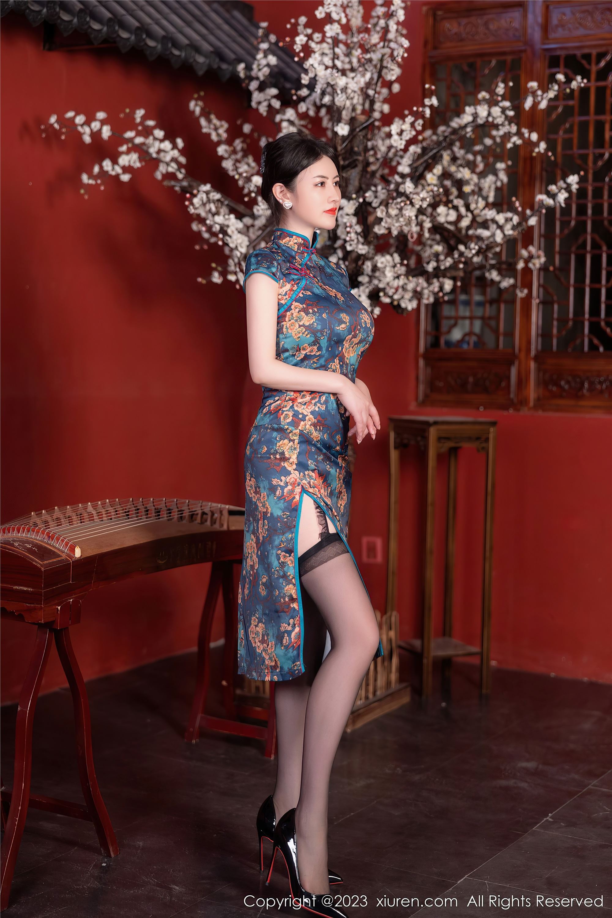 图片[3]-XiuRen秀人网第7051期诗诗kiki-秀人网