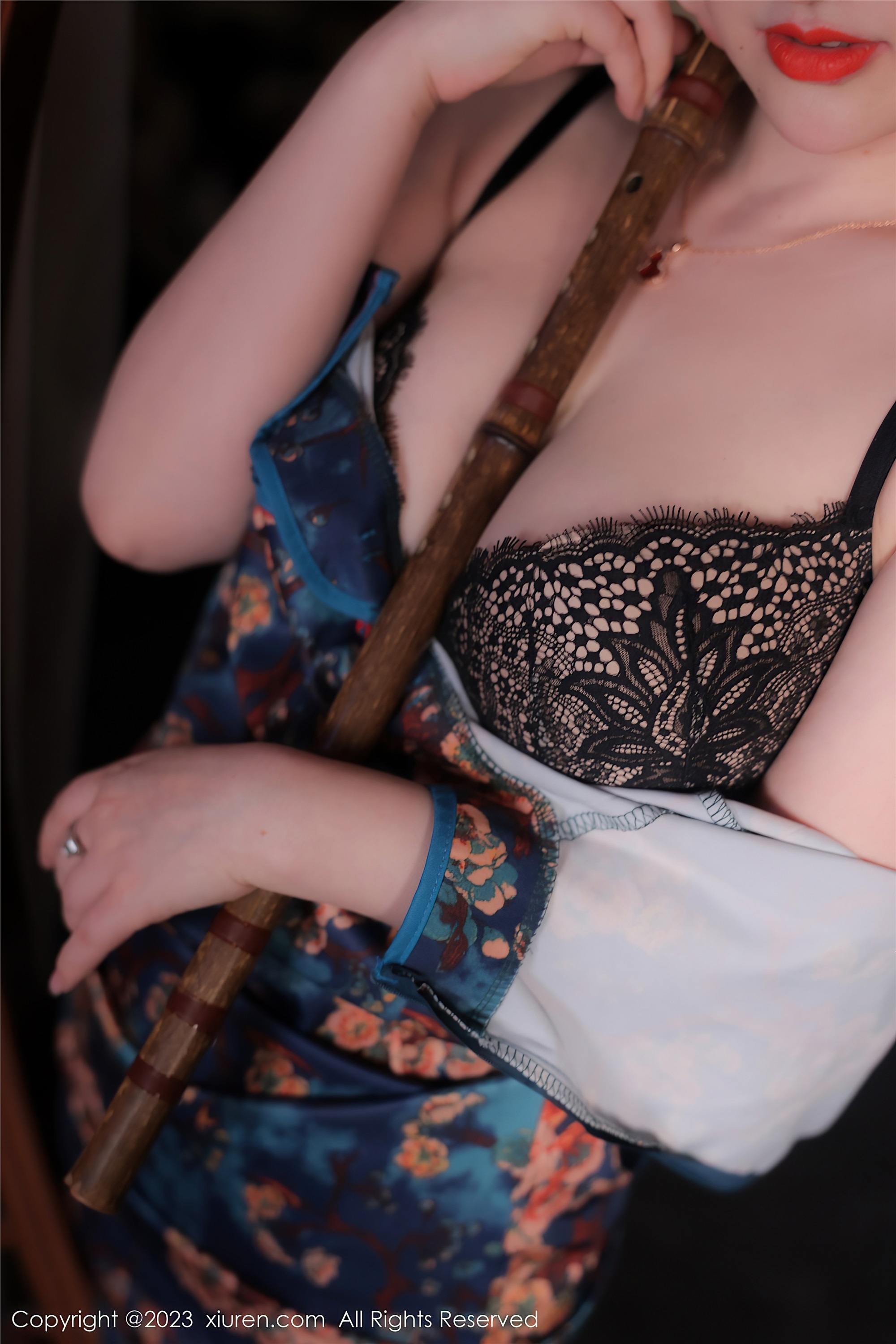 图片[33]-XiuRen秀人网第7051期诗诗kiki-秀人网