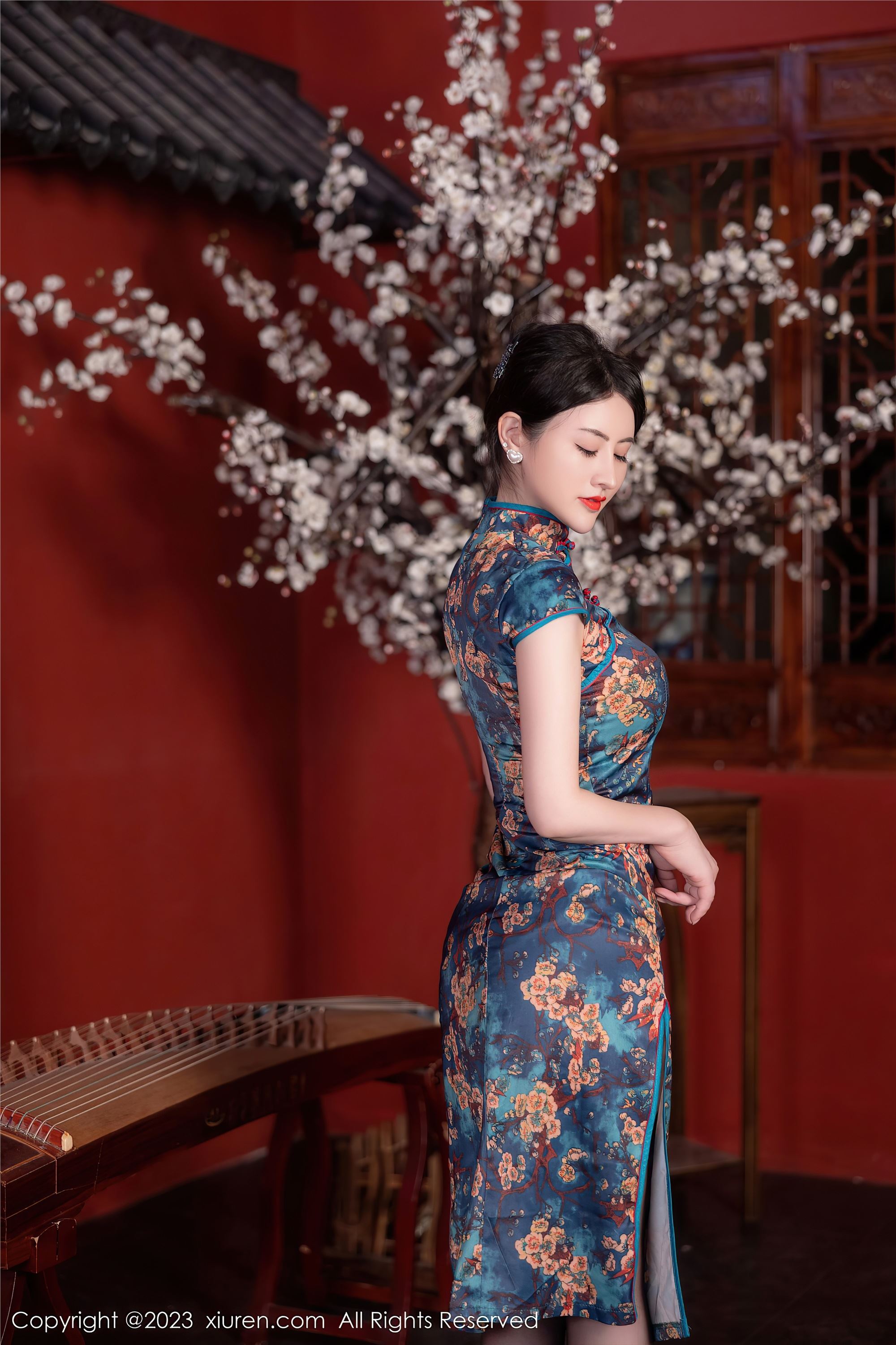 图片[4]-XiuRen秀人网第7051期诗诗kiki-秀人网