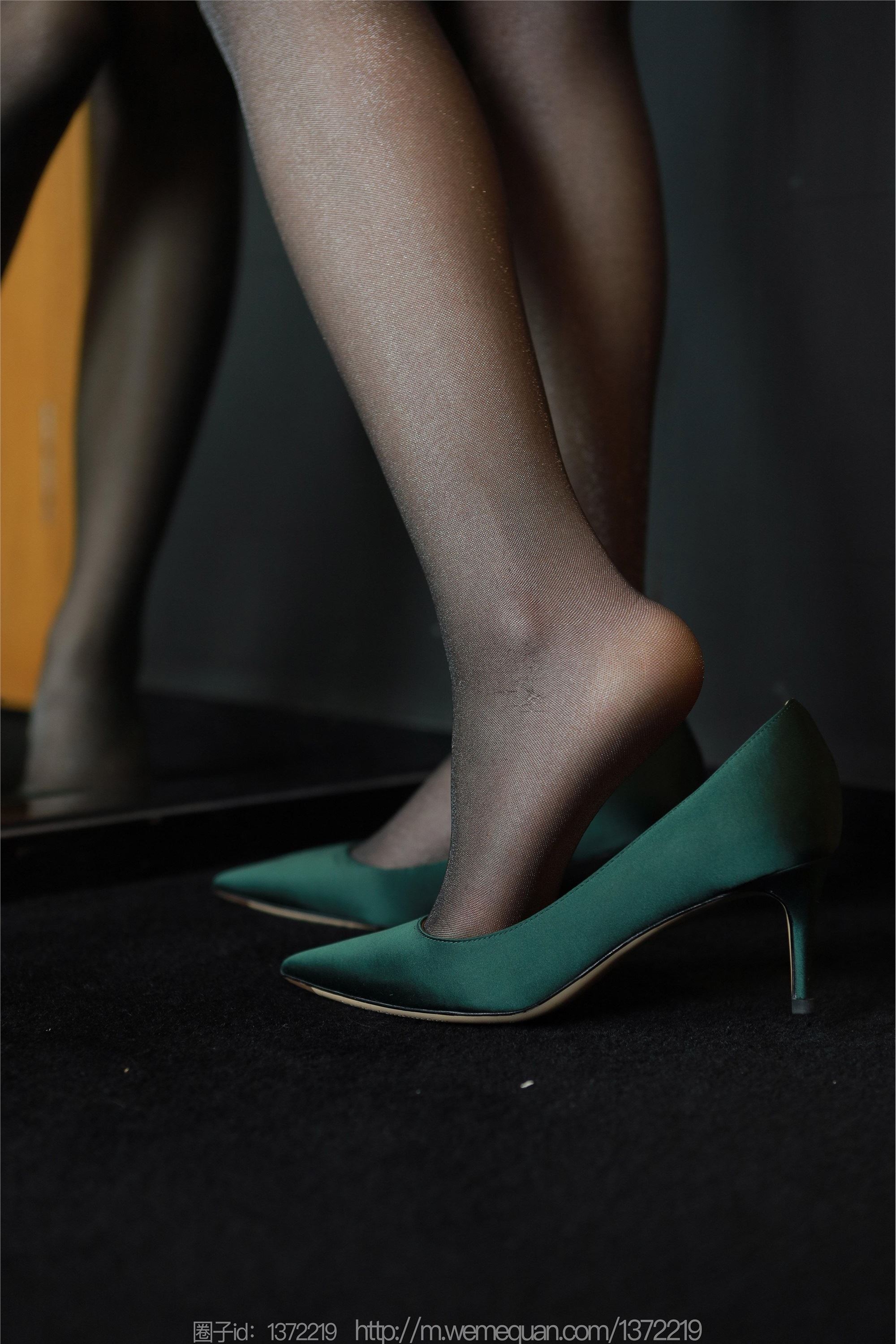 图片[5]-IESS异思趣向期期2023.03.08期丝享家期1384期小婕《灰裙亮丝》-秀人网