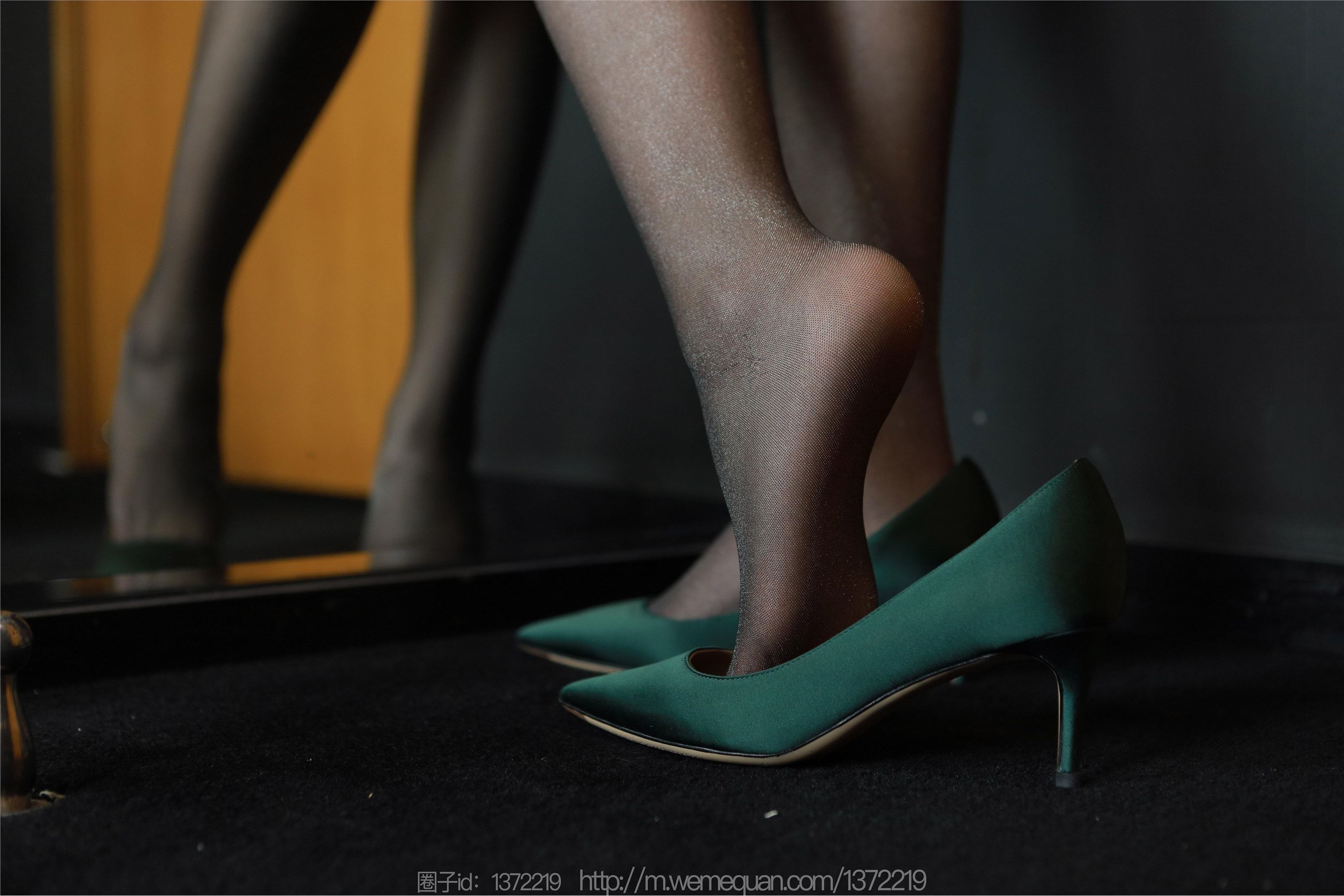 图片[6]-IESS异思趣向期期2023.03.08期丝享家期1384期小婕《灰裙亮丝》-秀人网