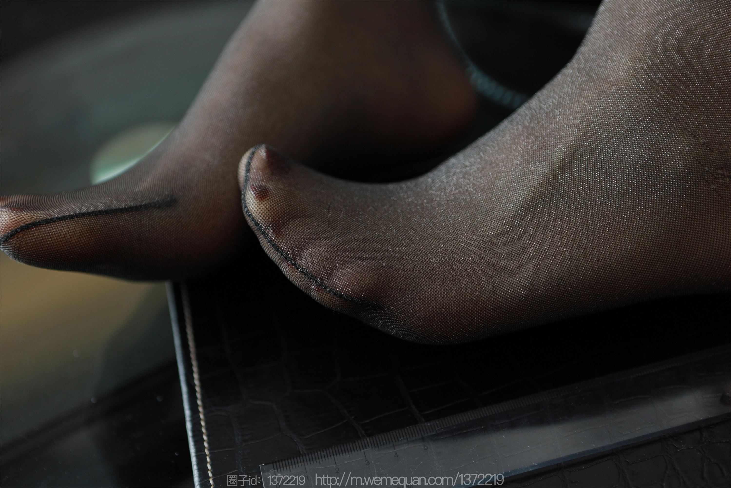 图片[79]-IESS异思趣向期期2023.03.08期丝享家期1384期小婕《灰裙亮丝》-秀人网