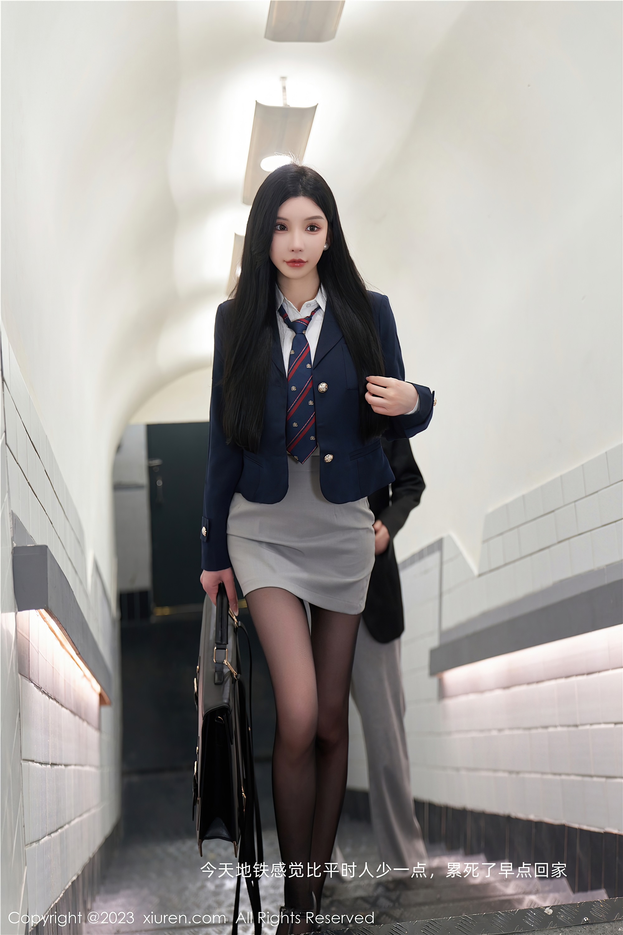 XiuRen秀人网第7086期周于希Sally-套图网