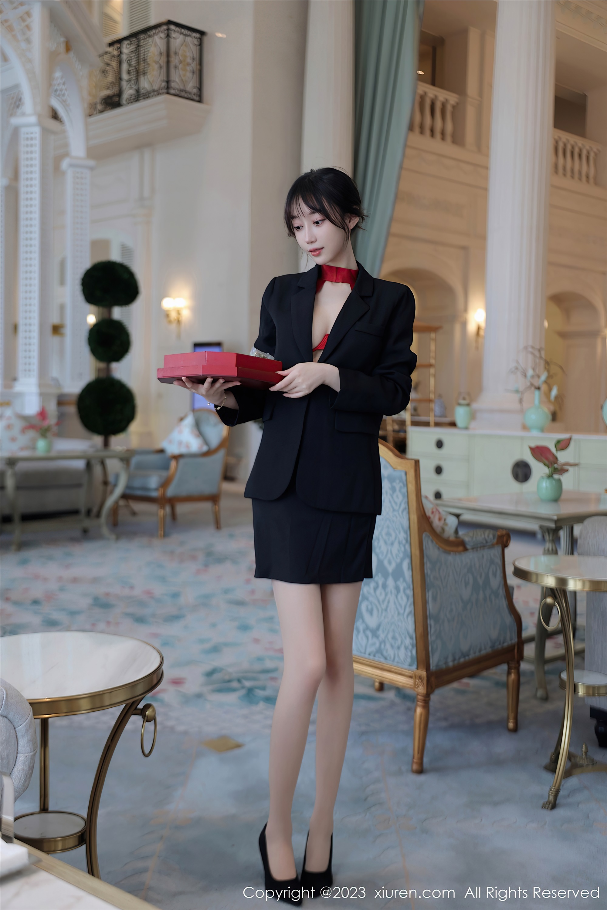 Xiuren秀人网期2023.07.19期N第7102期玥儿玥er-秀人网