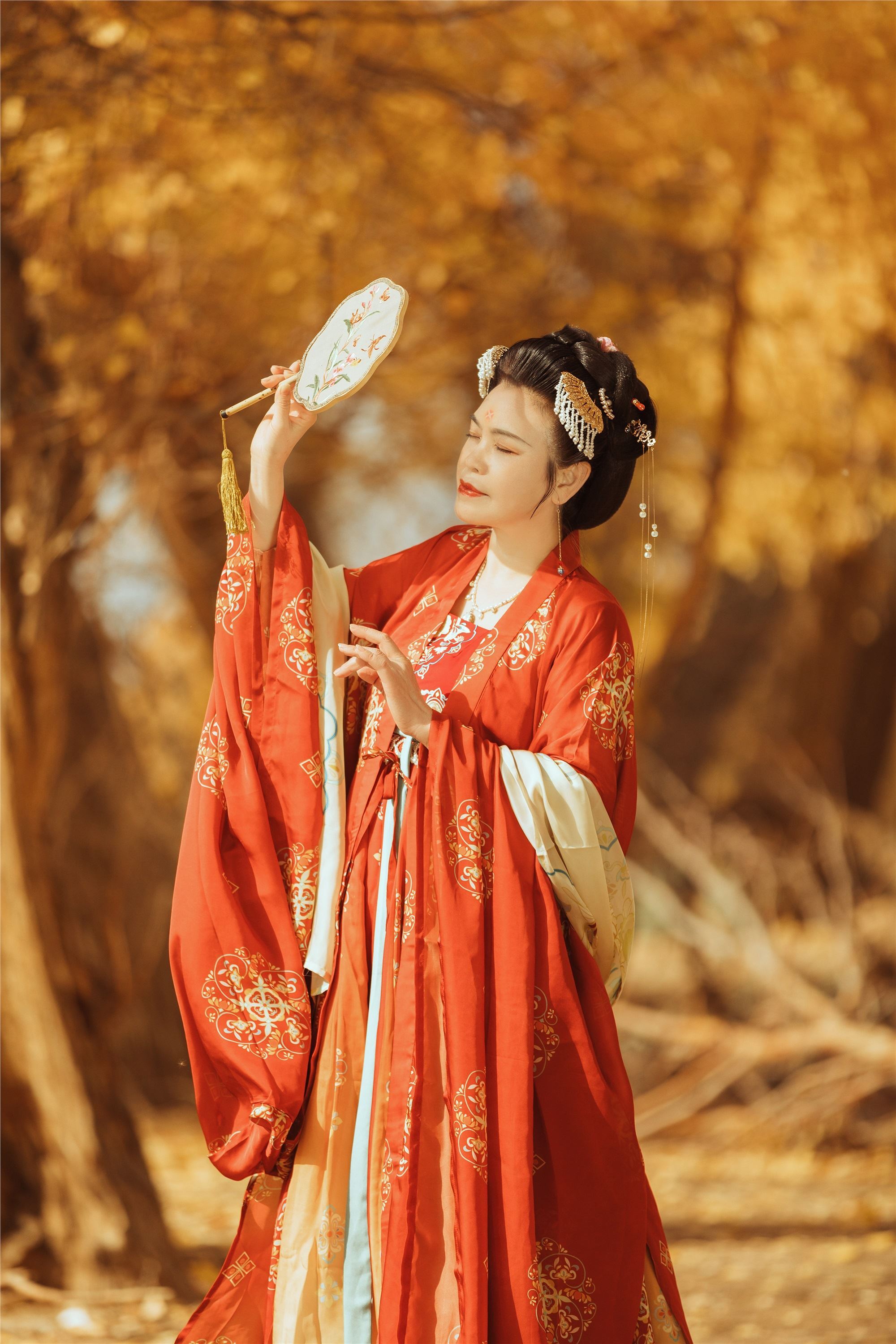 图片[16]-YITUYU艺图语期2021.09.03期岁月不败美人期知秋-秀人网