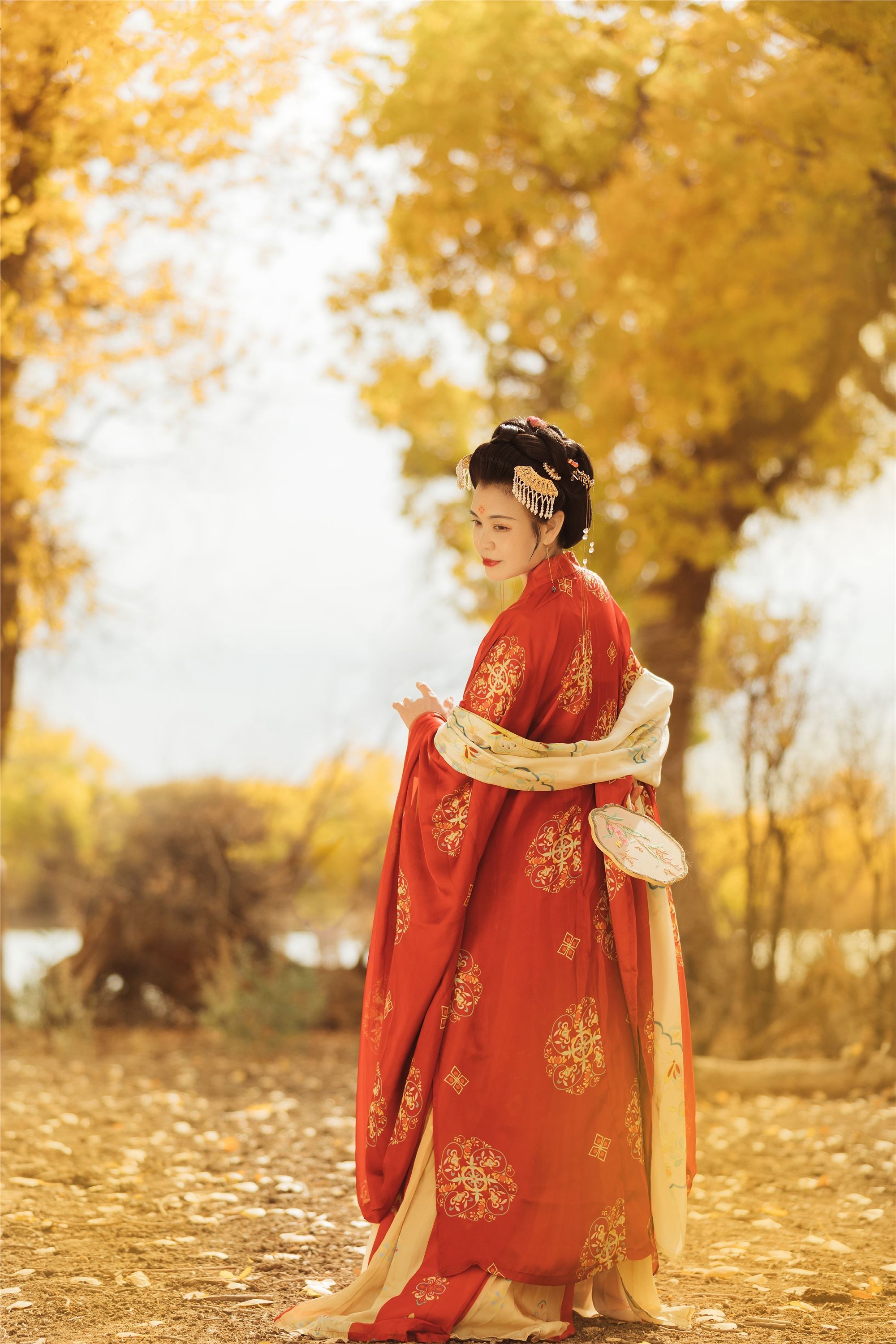 图片[20]-YITUYU艺图语期2021.09.03期岁月不败美人期知秋-秀人网