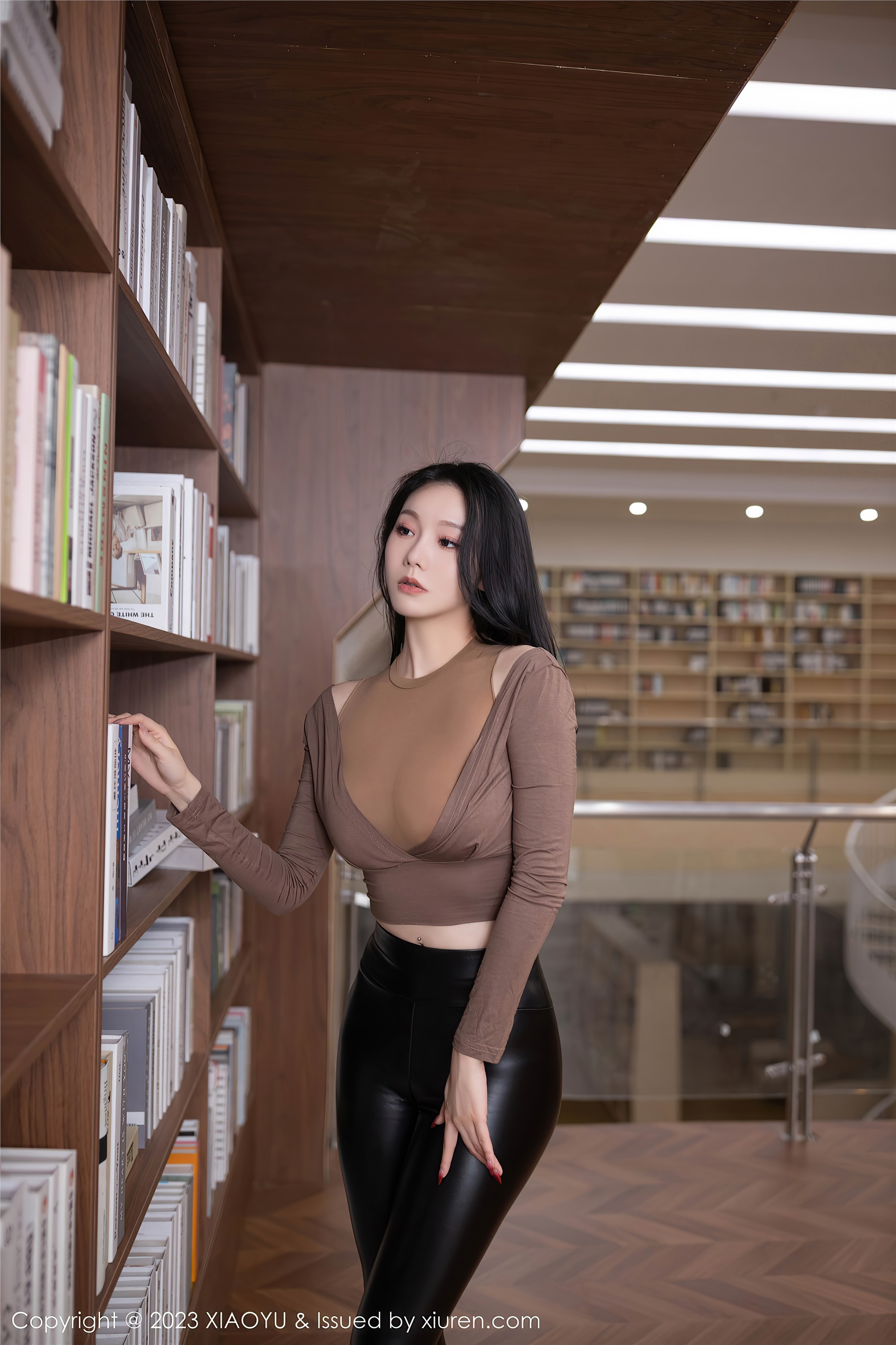 Xiuren秀人网期2023.07.25期N第7133期安然anran-套图网